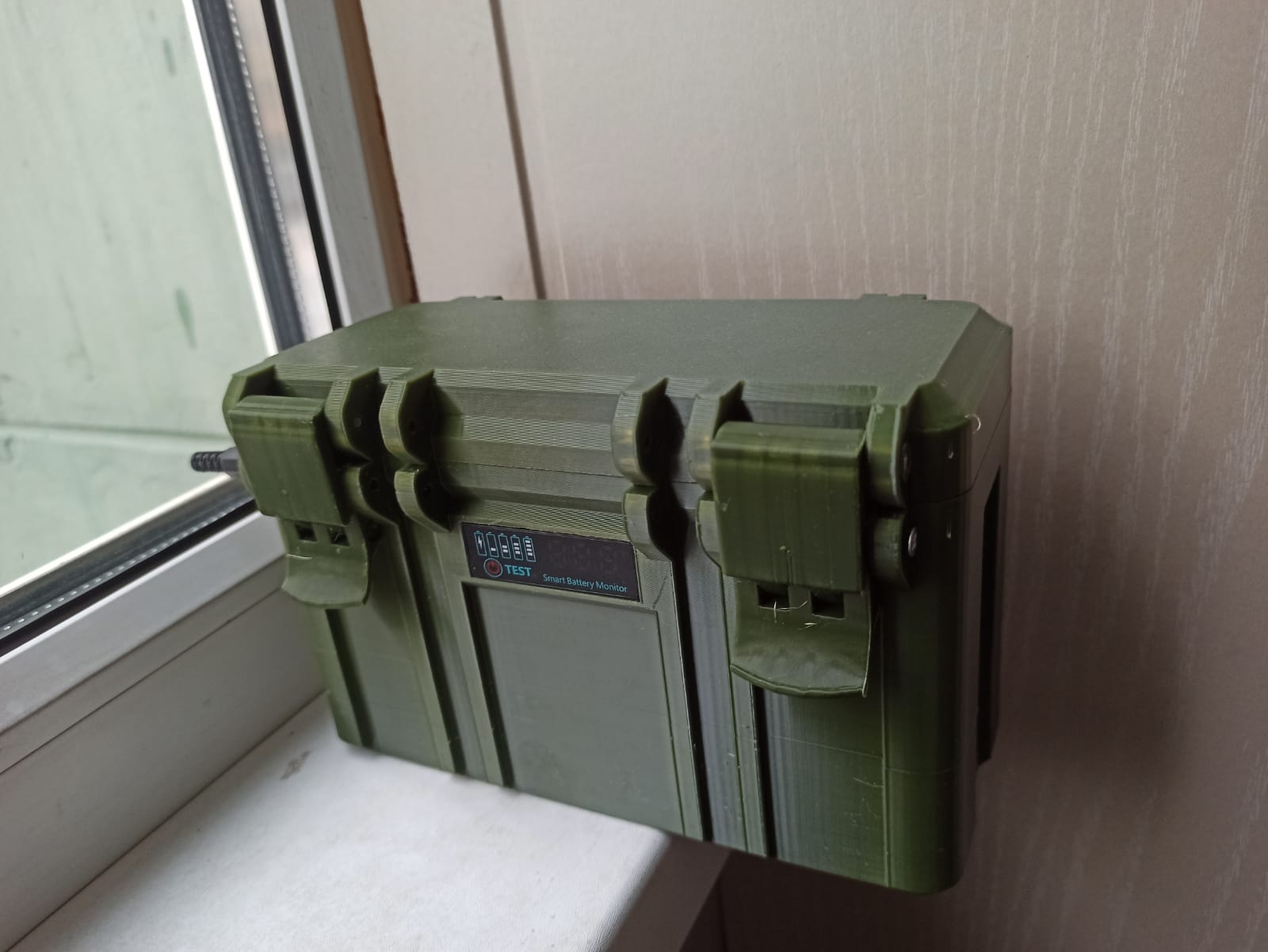 Waterproof battery case