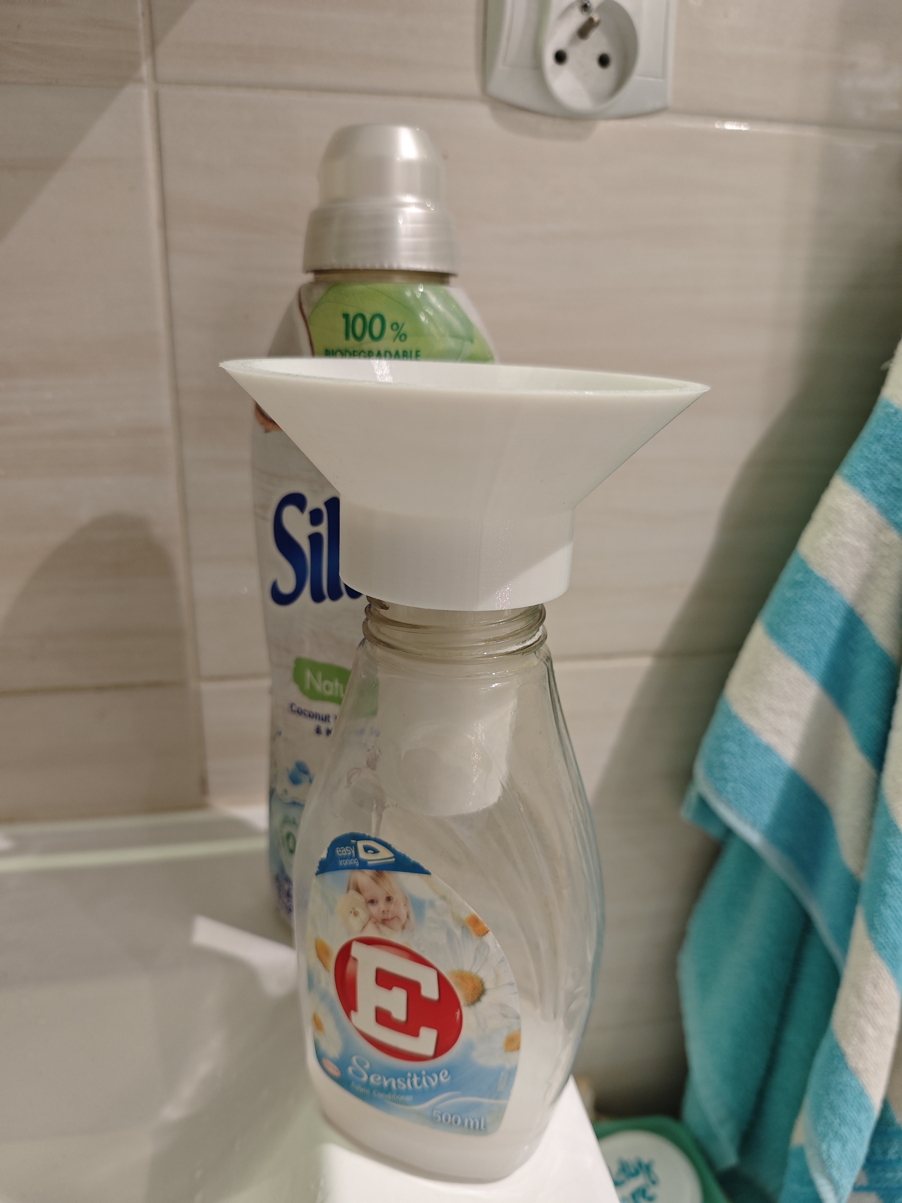 Funnel for pouring washing liquid40mm