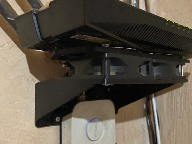 TP-Link AX50 & Hue Bridge Wall Mount with Dual 80mm Cooling Fan Support
