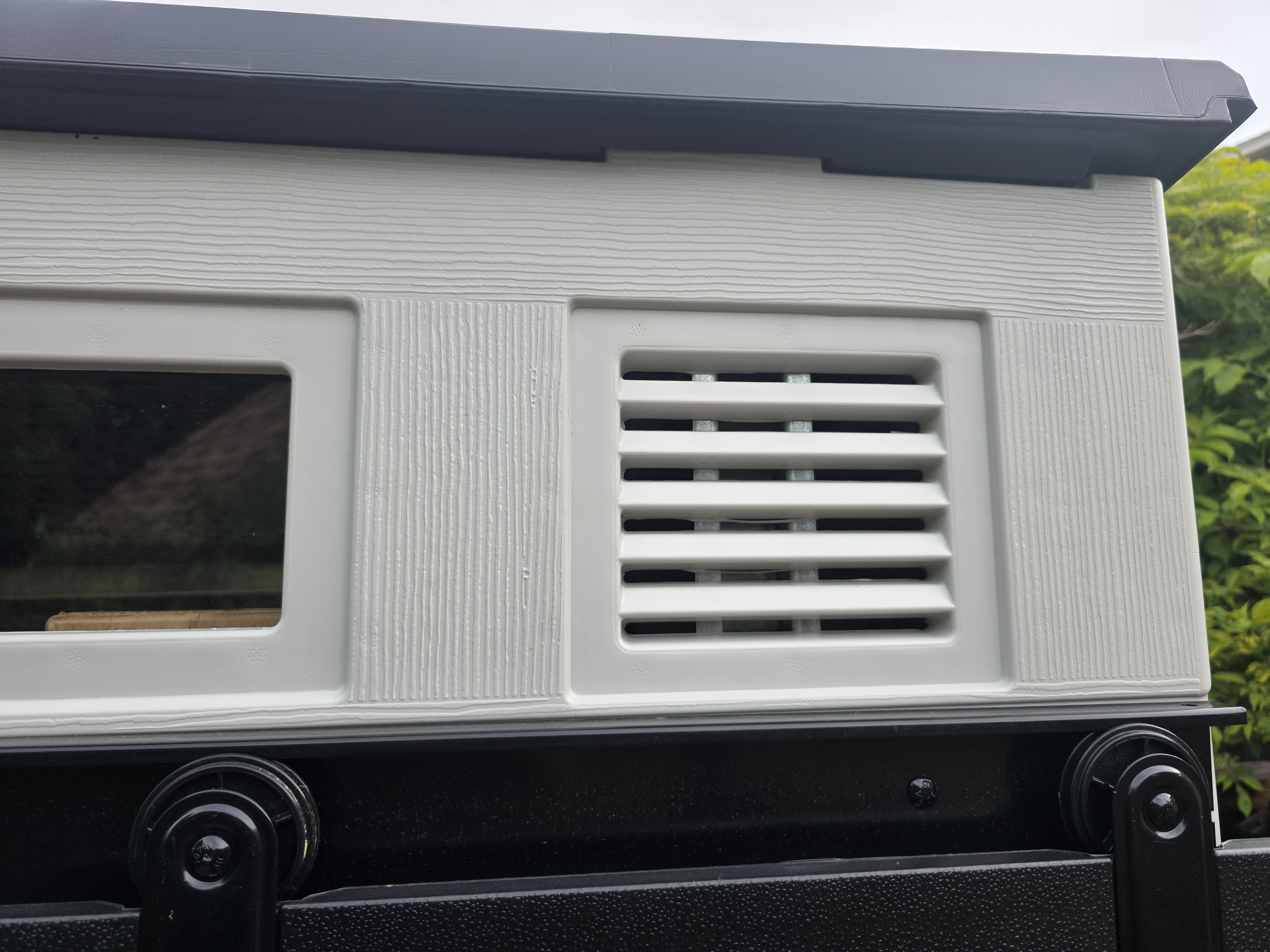 Window screen frame for Suncast BMS8780T garden shed