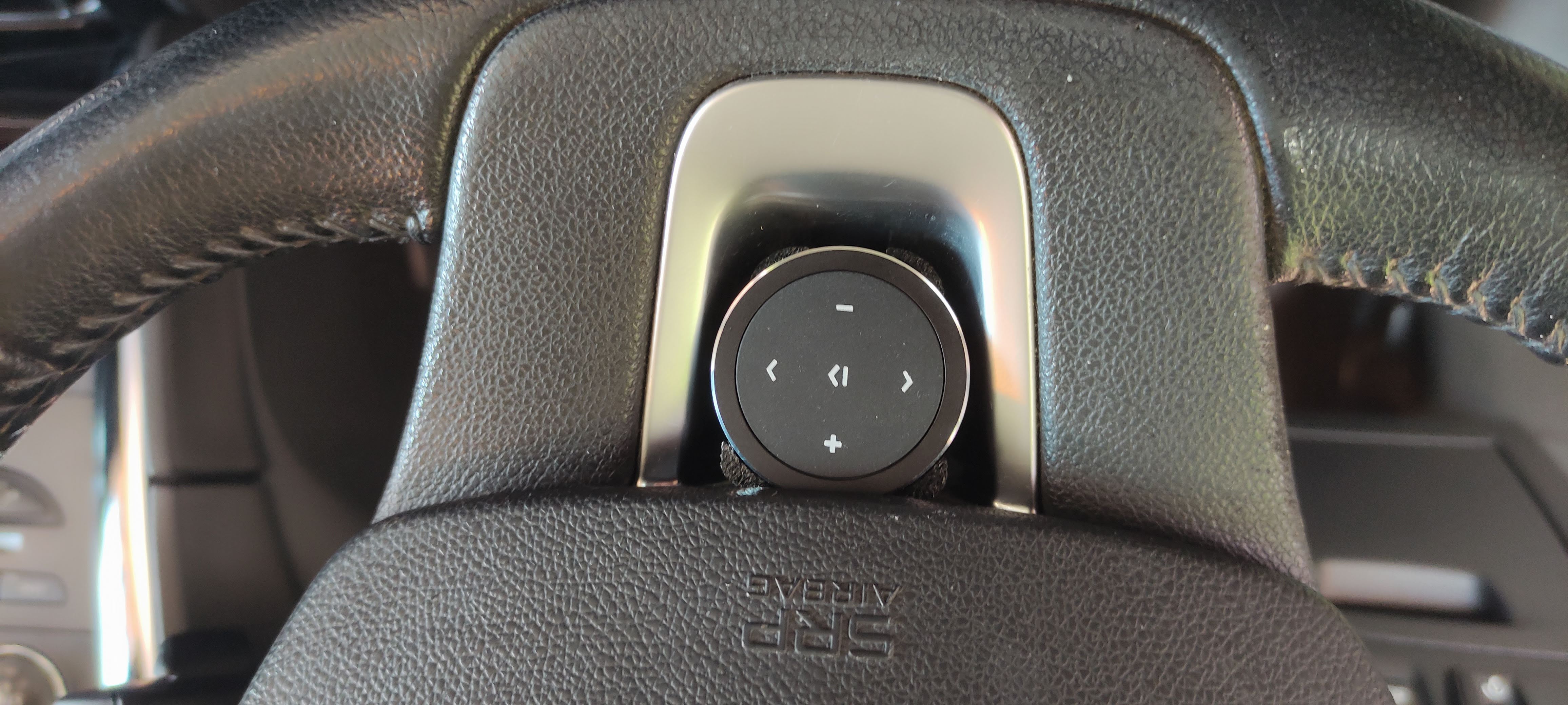 Bluetooth Multimedia Button Mount for Renault Steering Wheels