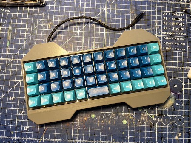 Planck Keyboard Rev.4 - Massdrop edition Case Cyberdeck