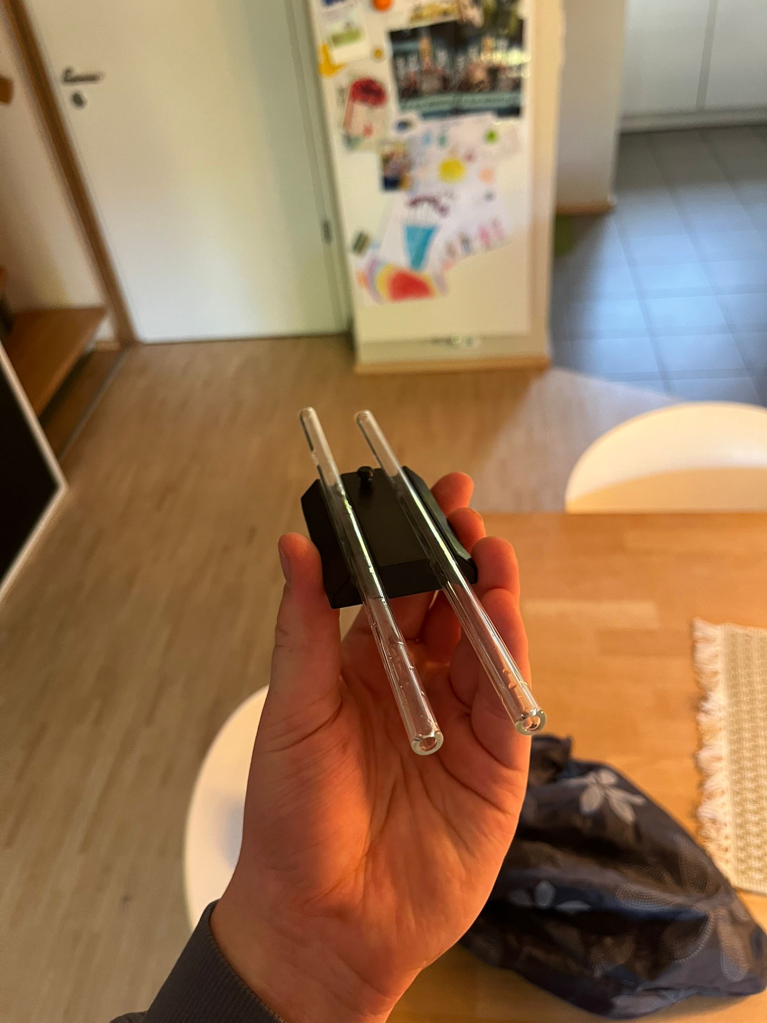 glass straw holder