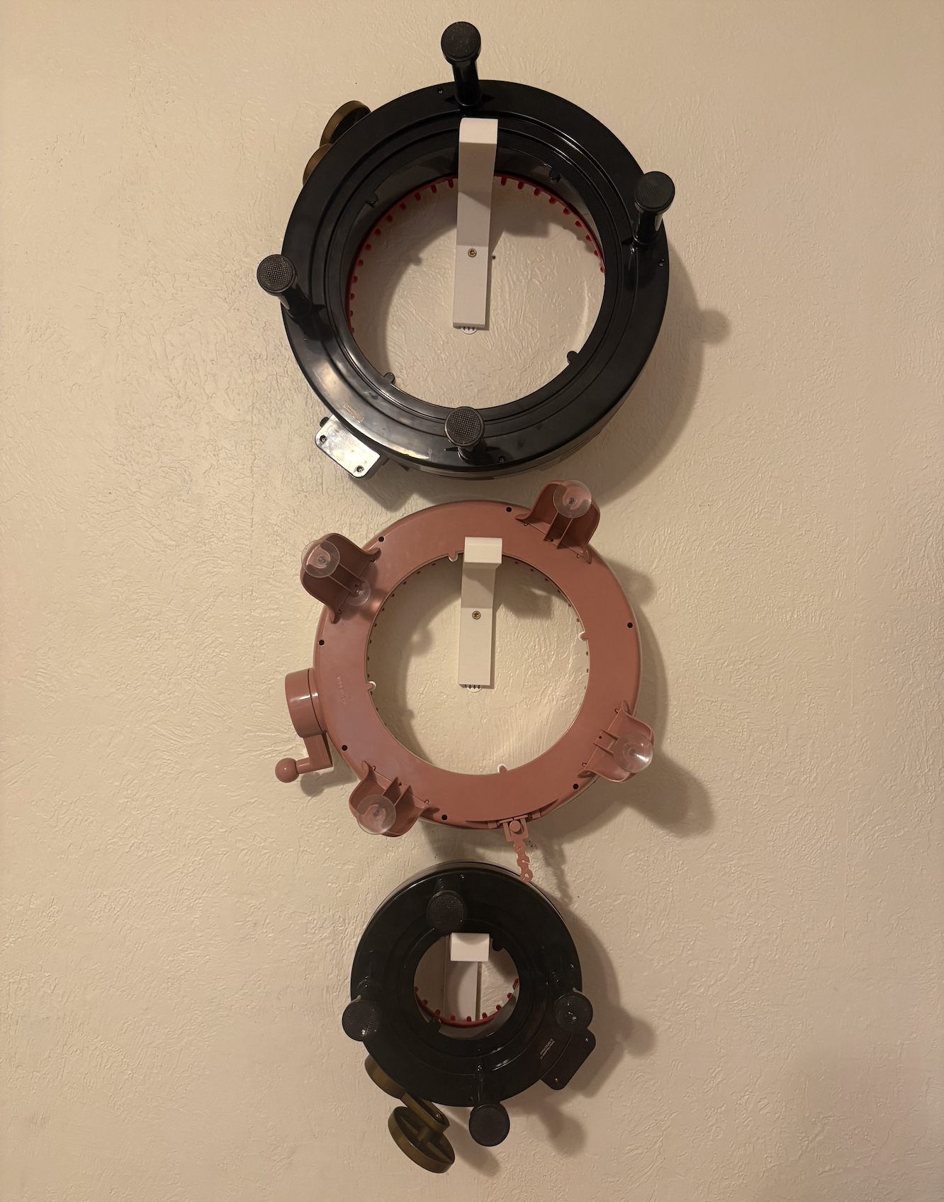 Knitting Machine Wall Mount — miniatura 2