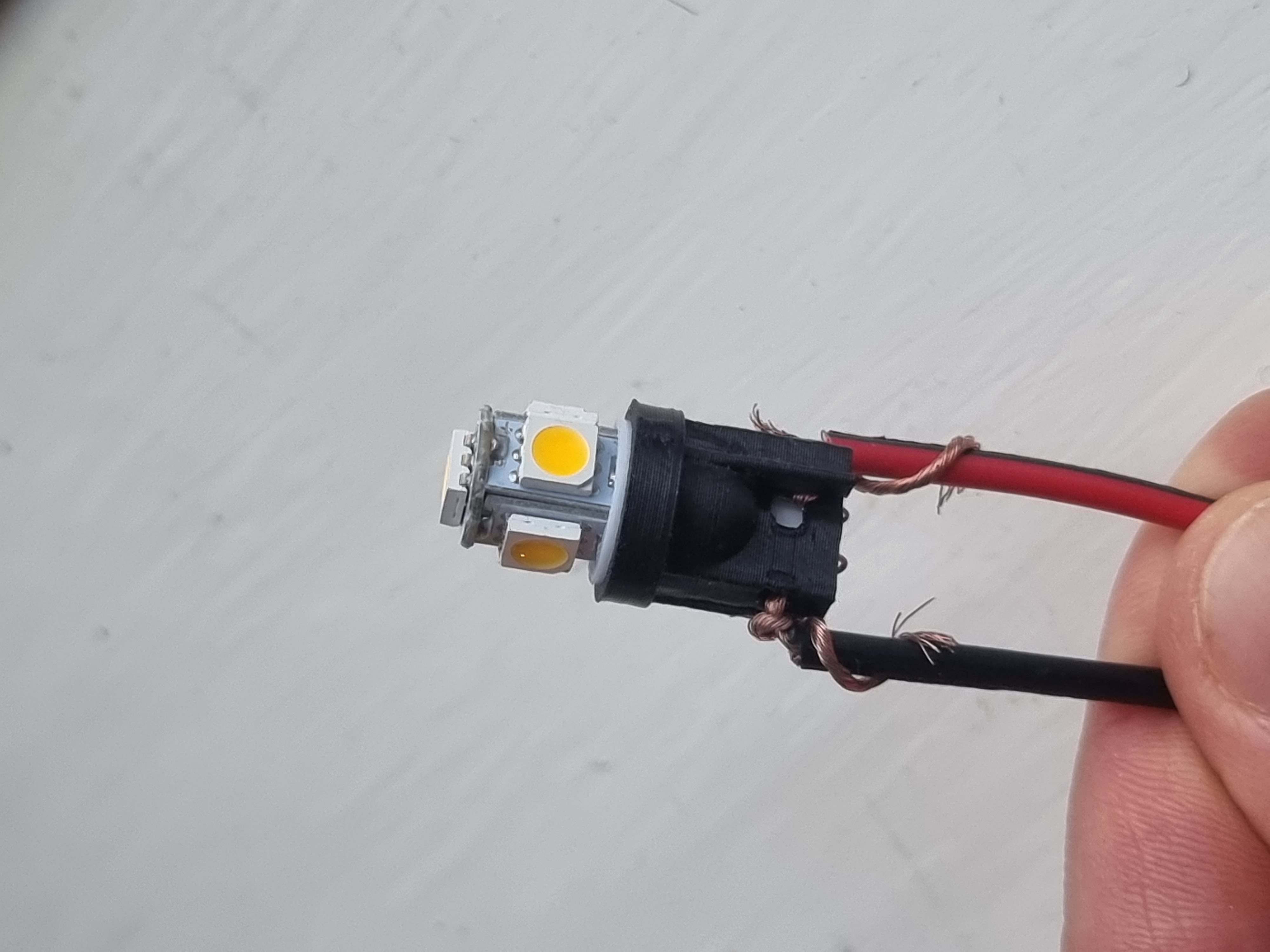 w5w car bulb socket