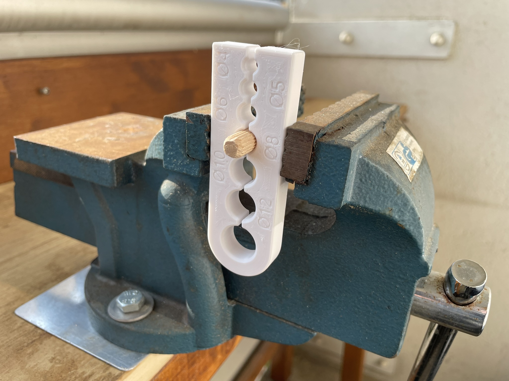 dowel pin clamp / Passstiftklemme (thin and thick version)
