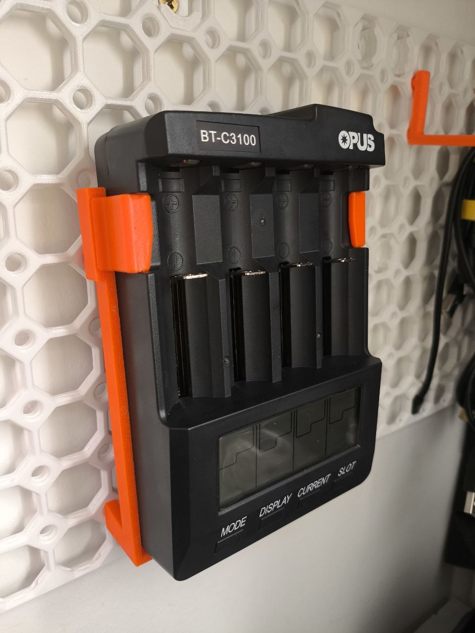 Opus BT-C3100 Tilt Holder – Multiboard and Screw Versions