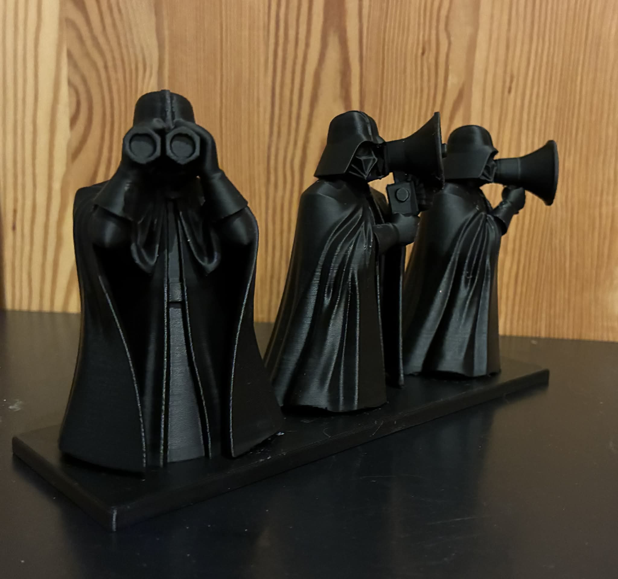 Miniatura 5 do modelo 3D The Three Dark Vaders