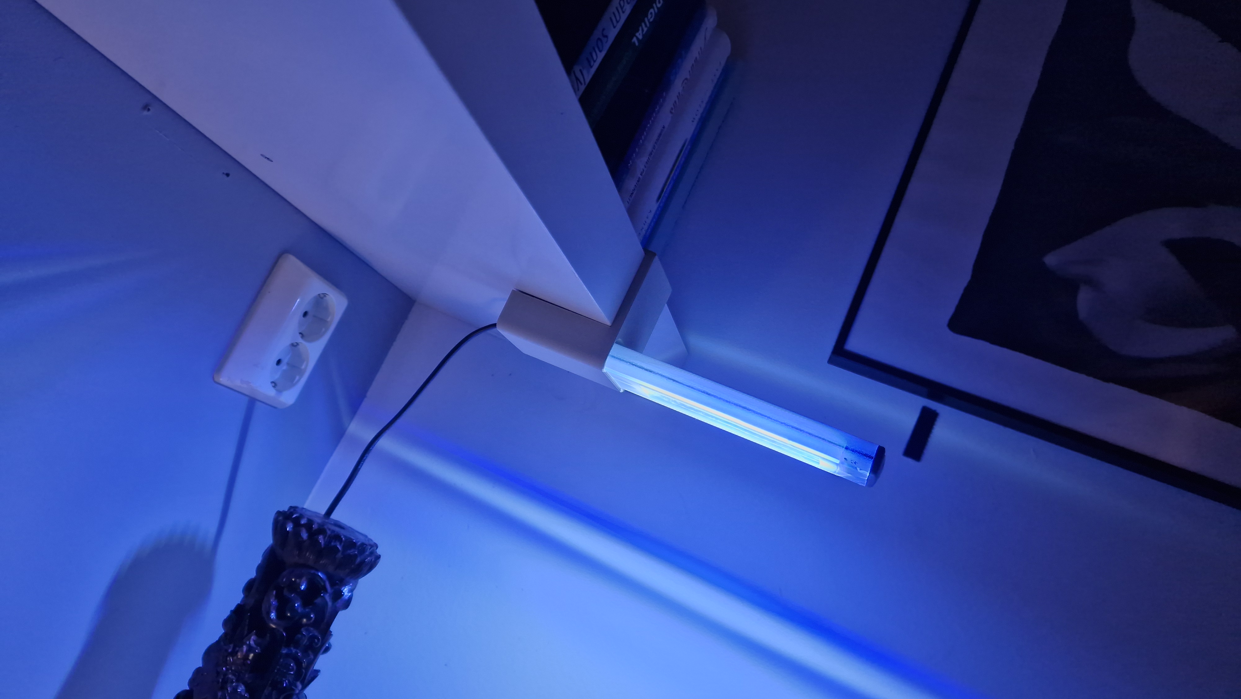 Adjustable AquaEl Leddy Slim LED holder for Ikea Lack — thumbnail 4