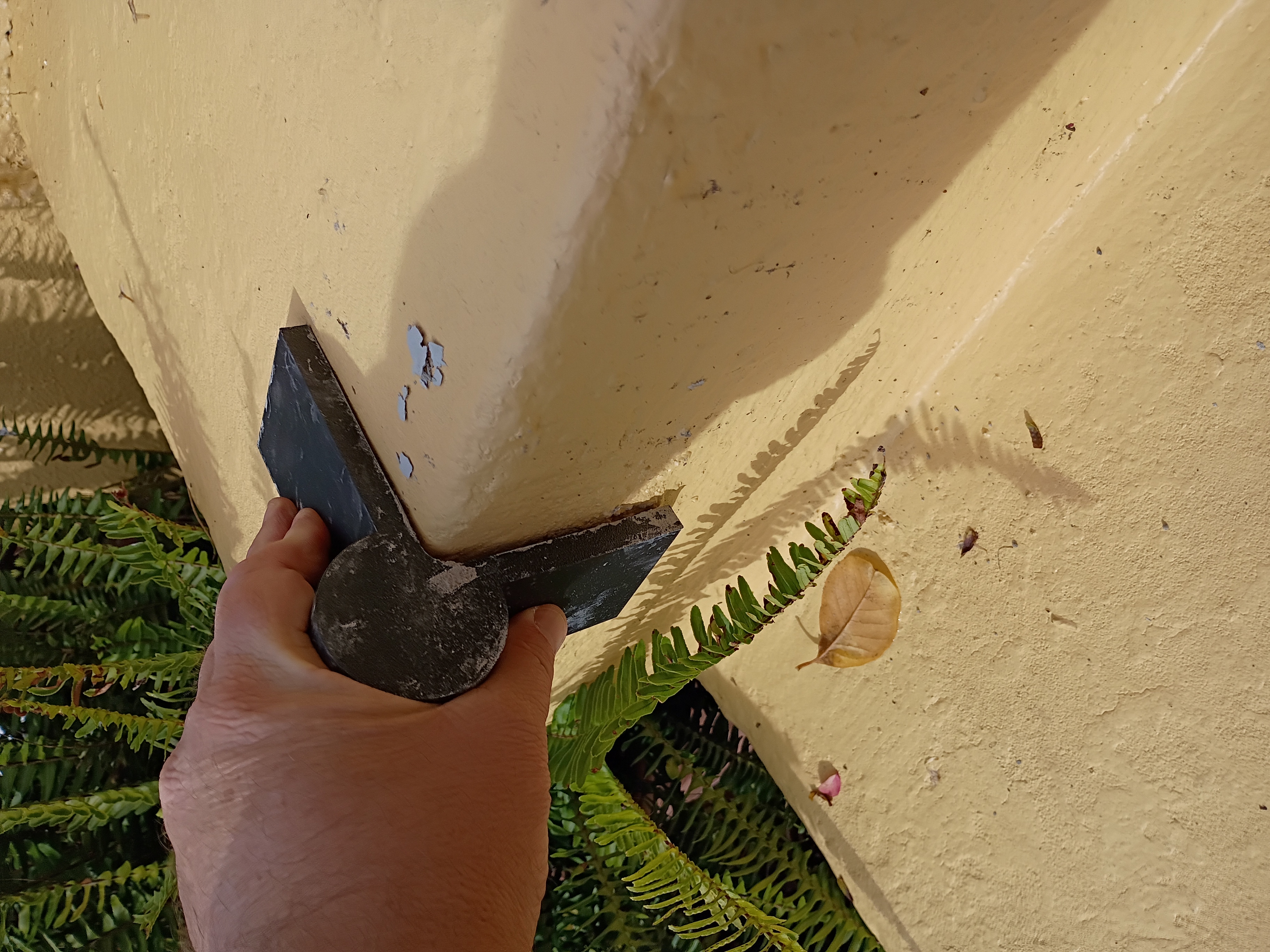 Edge Trowel