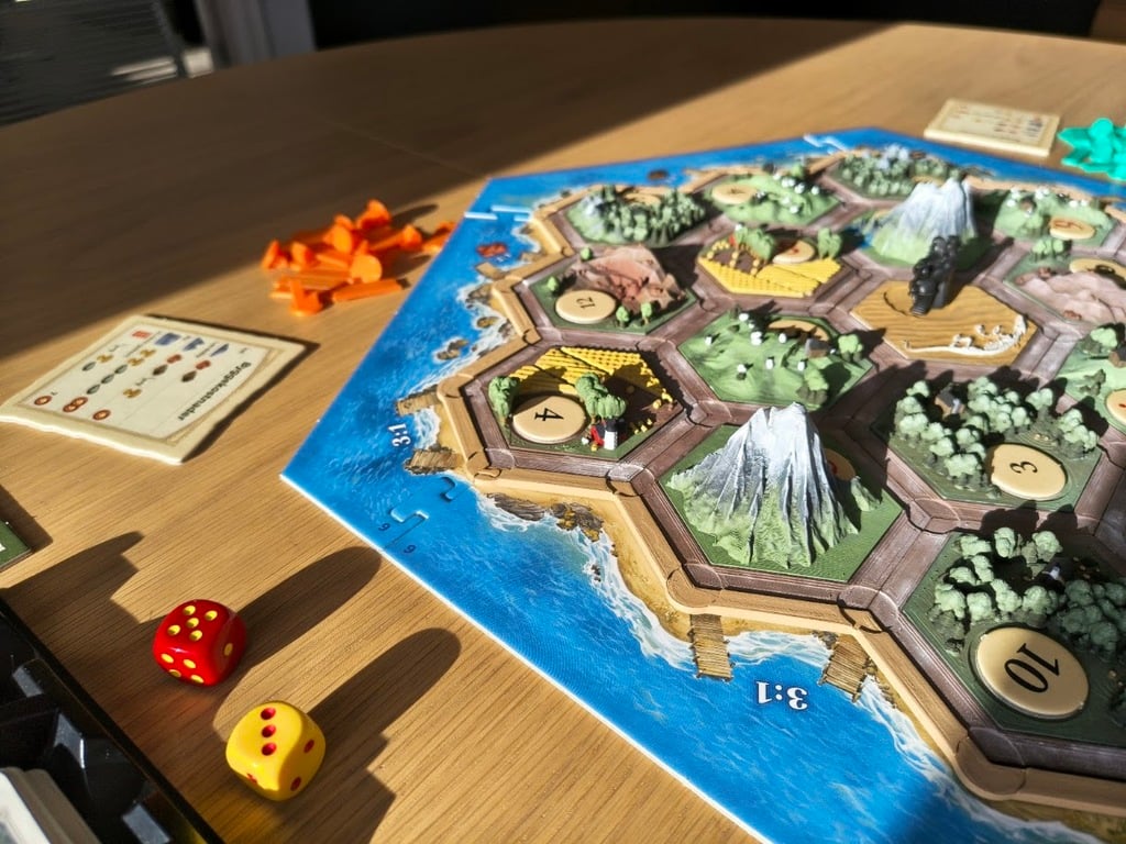 Catan slim sea border - works with paper sea border!