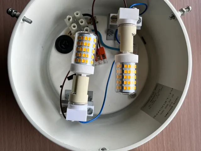 Conversion of a Poulsen luminaire to Socket G9