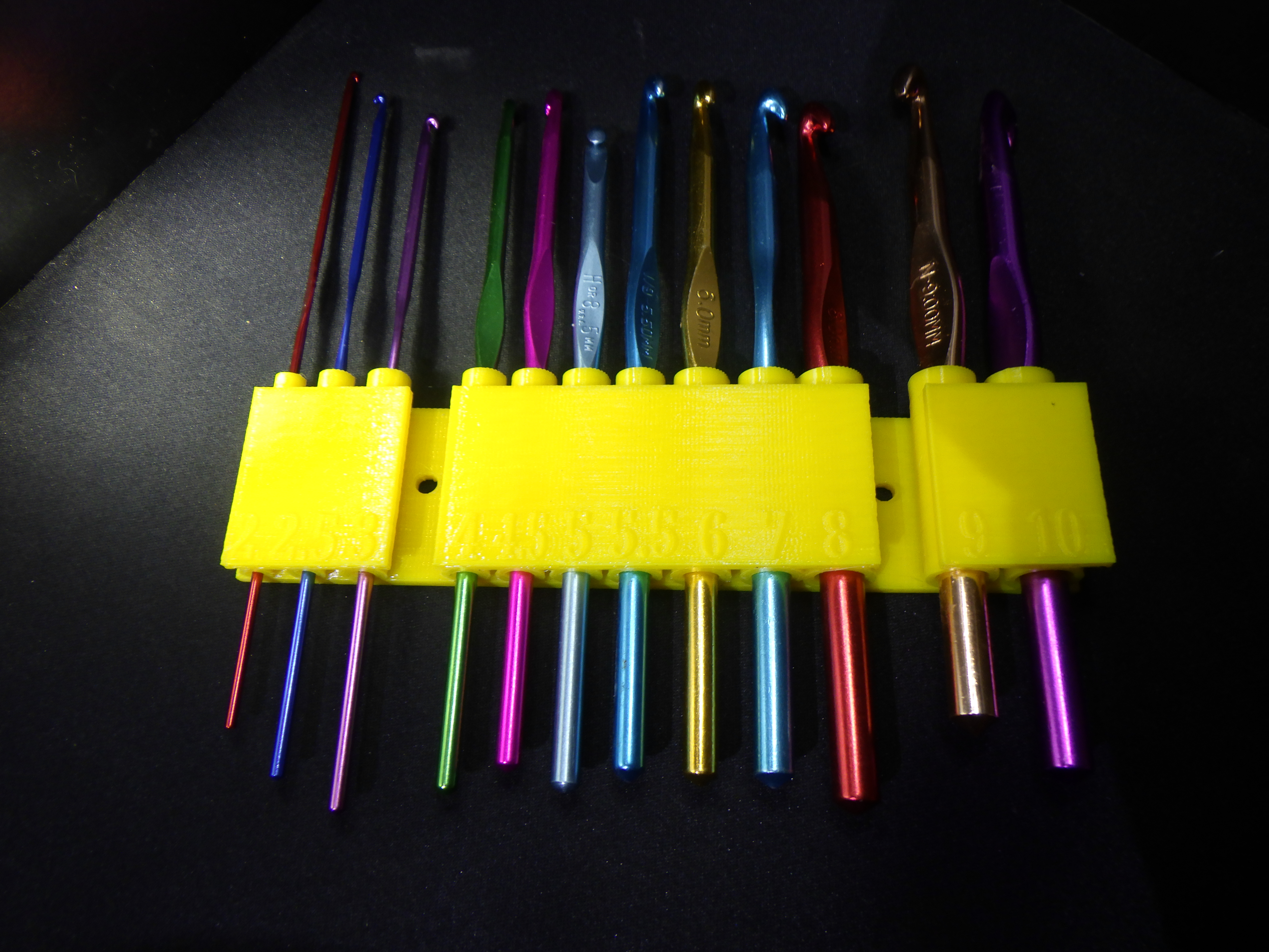 Miniatura 2 do modelo 3D Crochet hook orginizer
