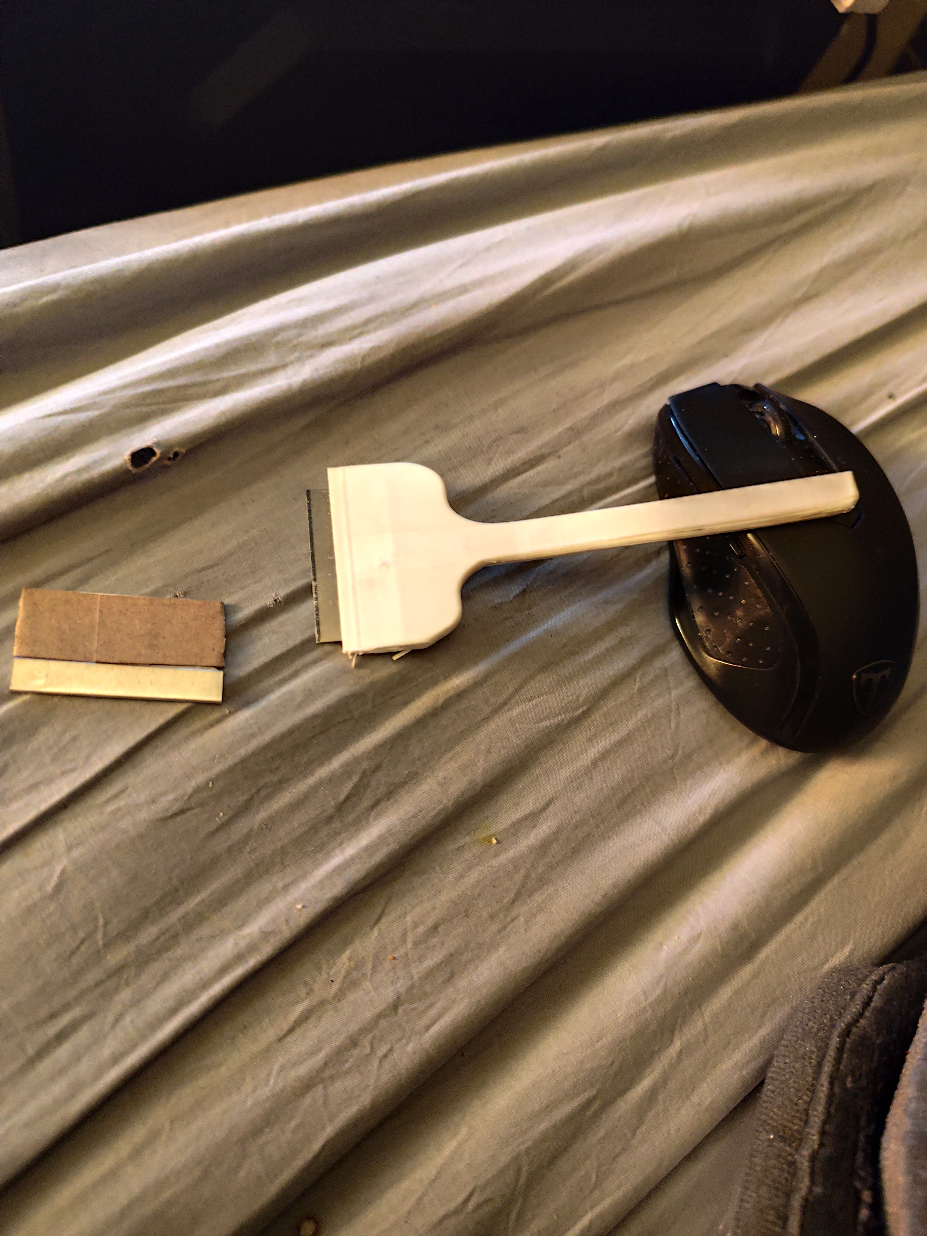 Razor blade holder scraper handle