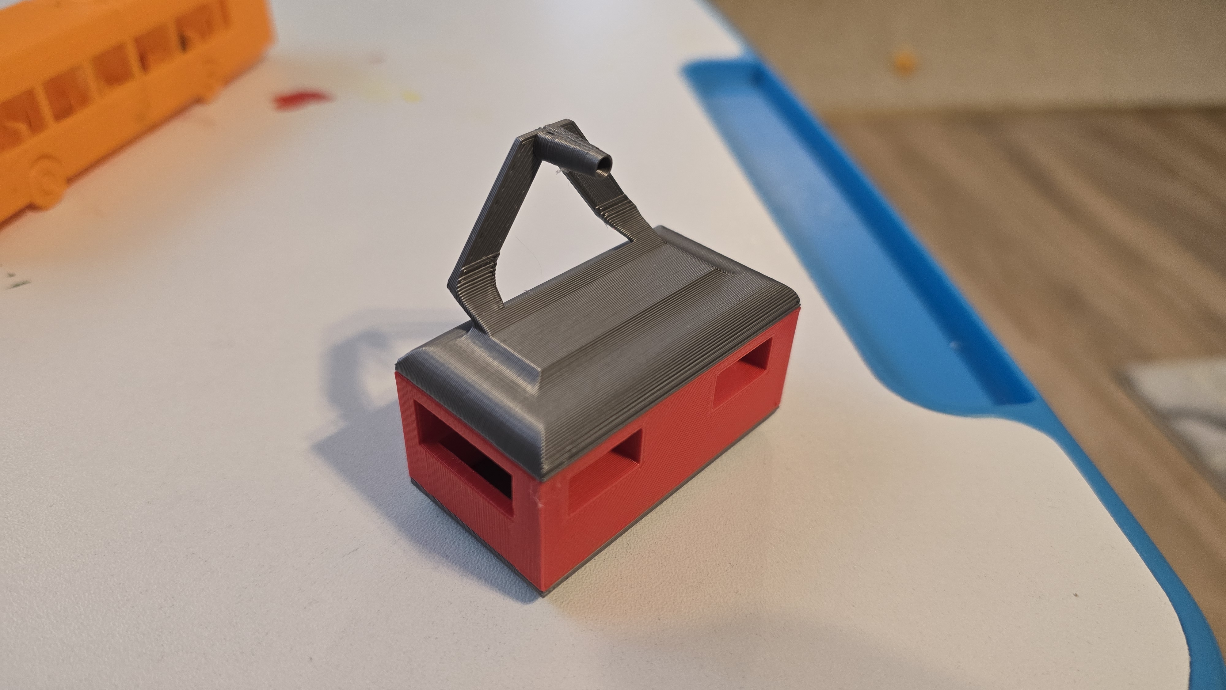 Miniatura 6 do modelo 3D Cable car cabin + rollers
