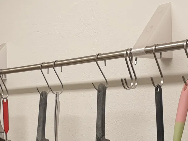 pipe holder
