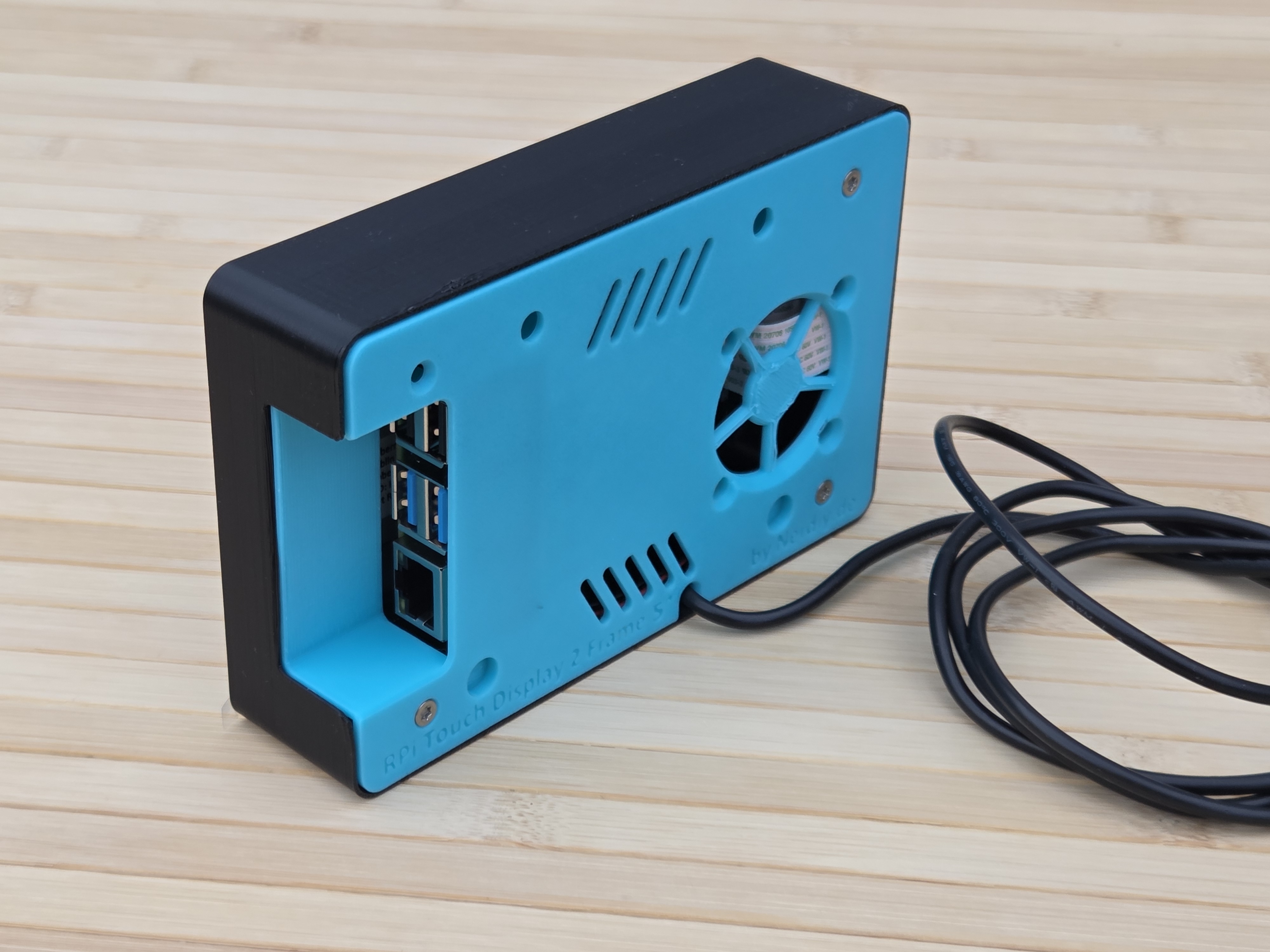 Raspberry Pi 5" Touch Display 2 Frame for RaspberryPi 4 - Horizontal - incl. Cutout - by Nerdiy.de — miniatura 3