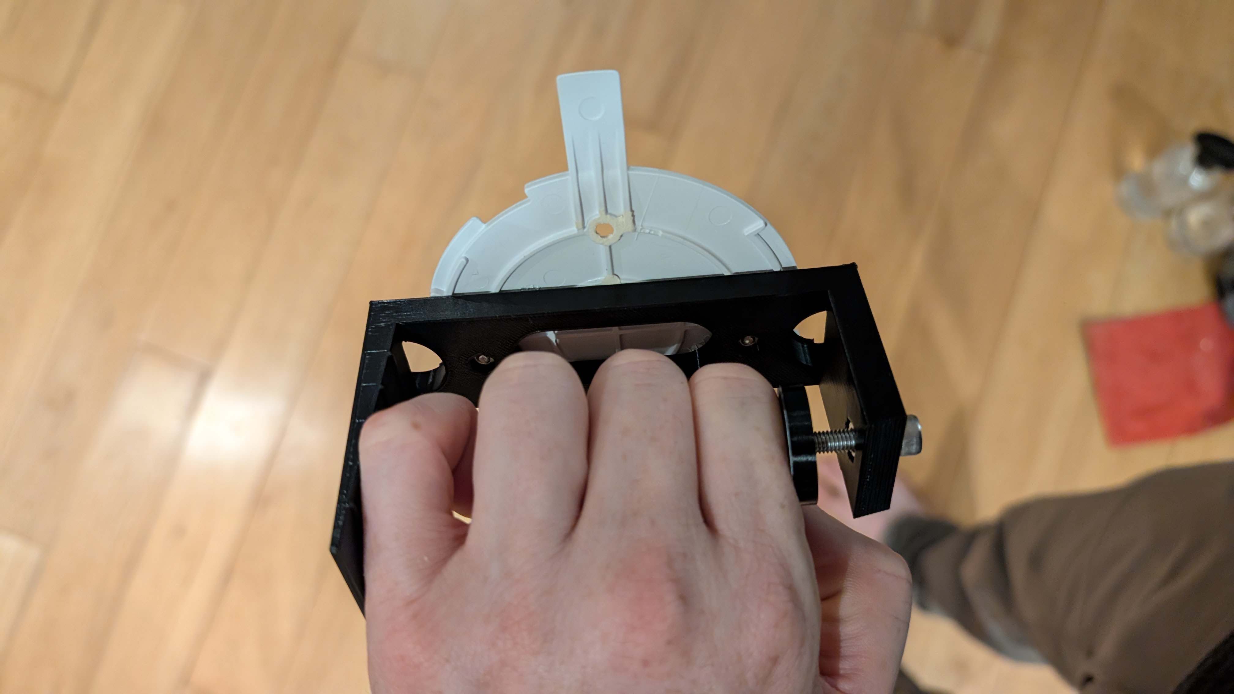 Unifi overhead beam friction clamp