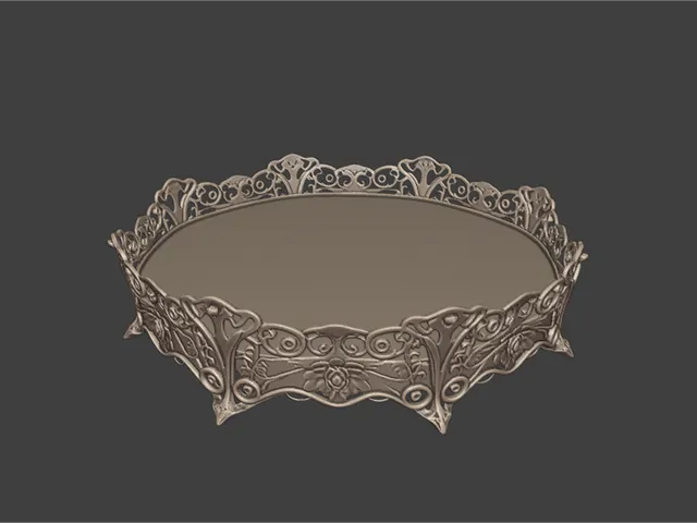 A versatile tray for jewelry, sweets, and more, in a distinc