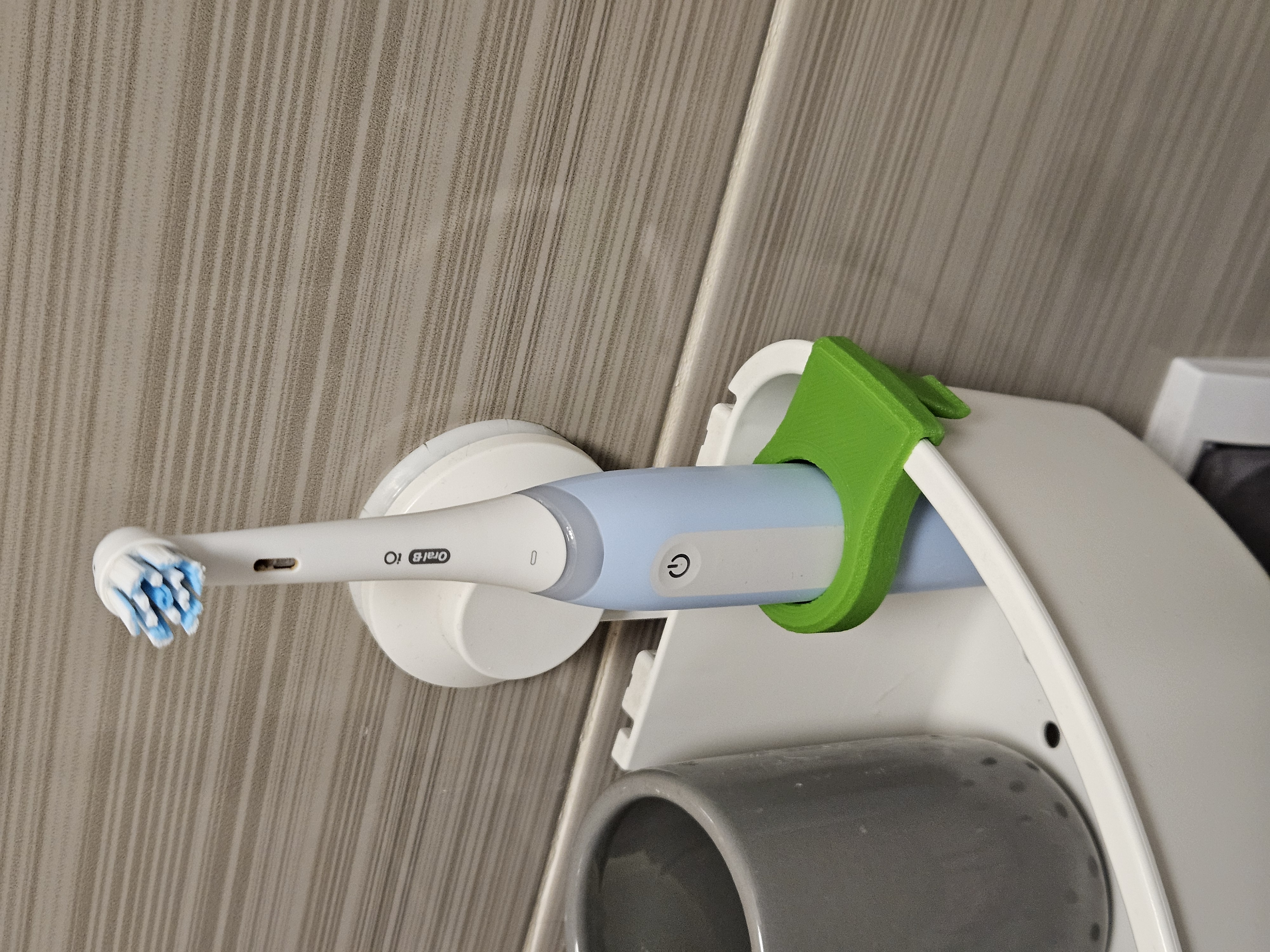 Oral-B holder vs. IKEA Tisken