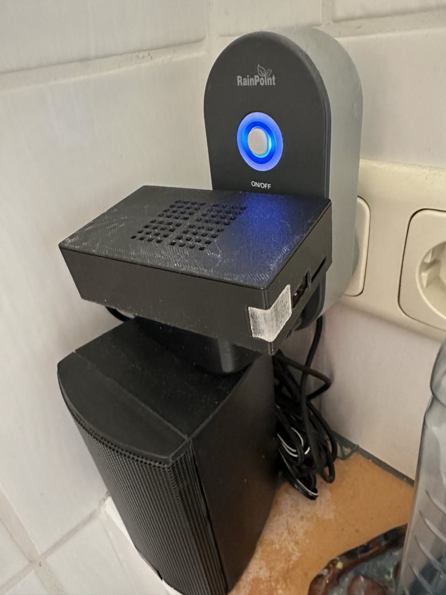 Audio Receiver Box for DIY Bluetooth Speakers