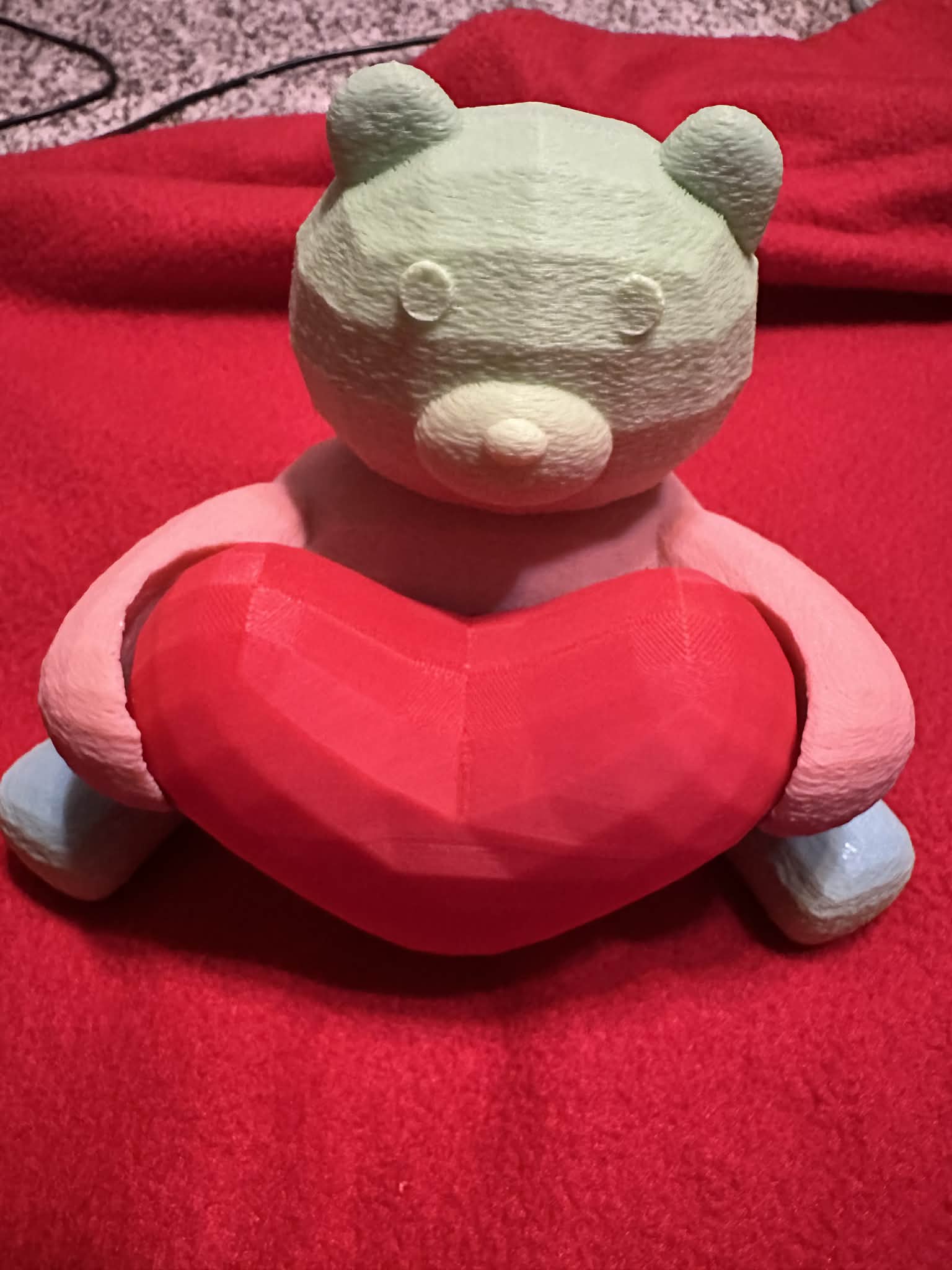 valentines bear with heart — miniatura 2