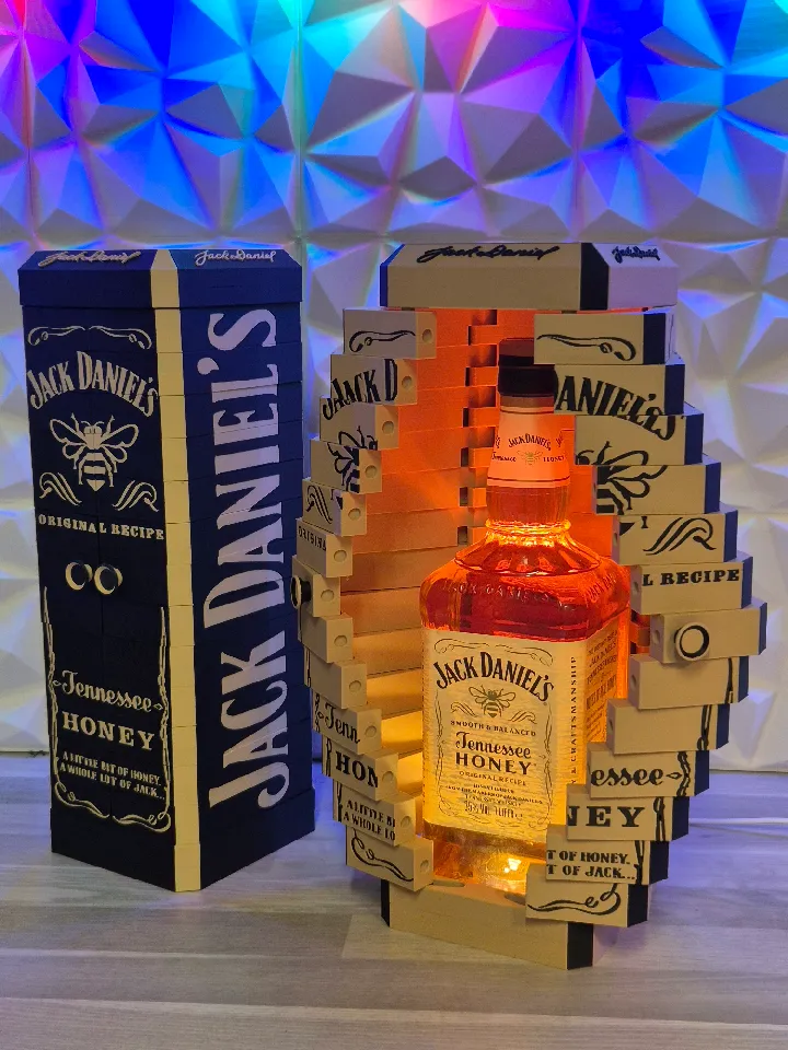Jack Daniel＇s Tennessee Honey Folding door display box by The