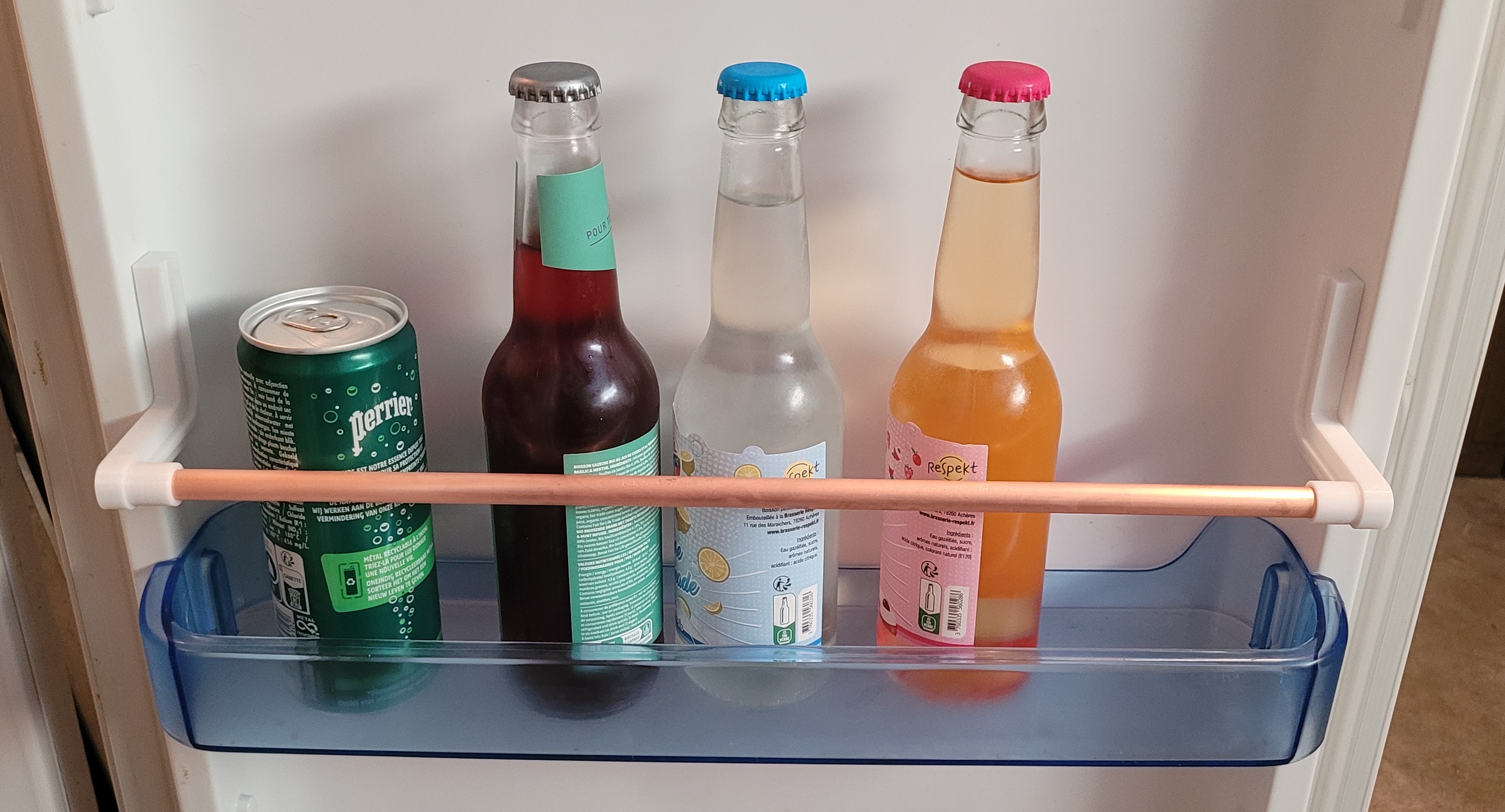 Miniatura 2 do modelo 3D Fridge Shelf Holder