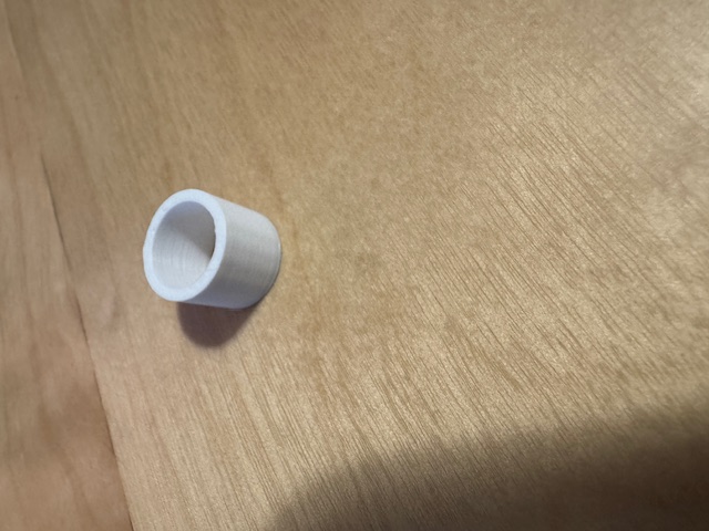 Spacer for installing head on CO2 Cartridge