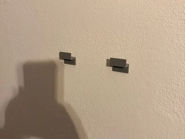 Canvas holder Wallmount