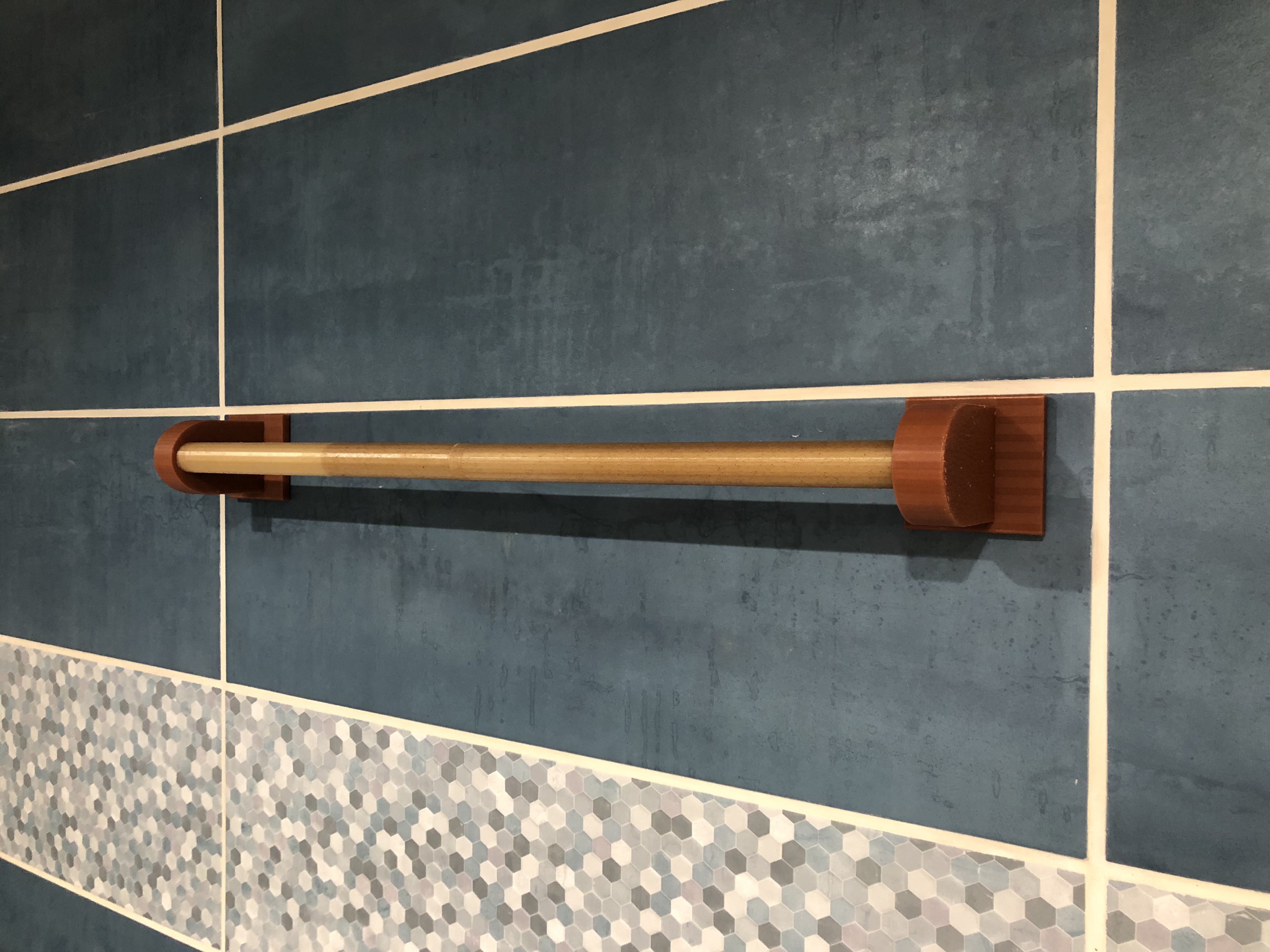 Towel rod