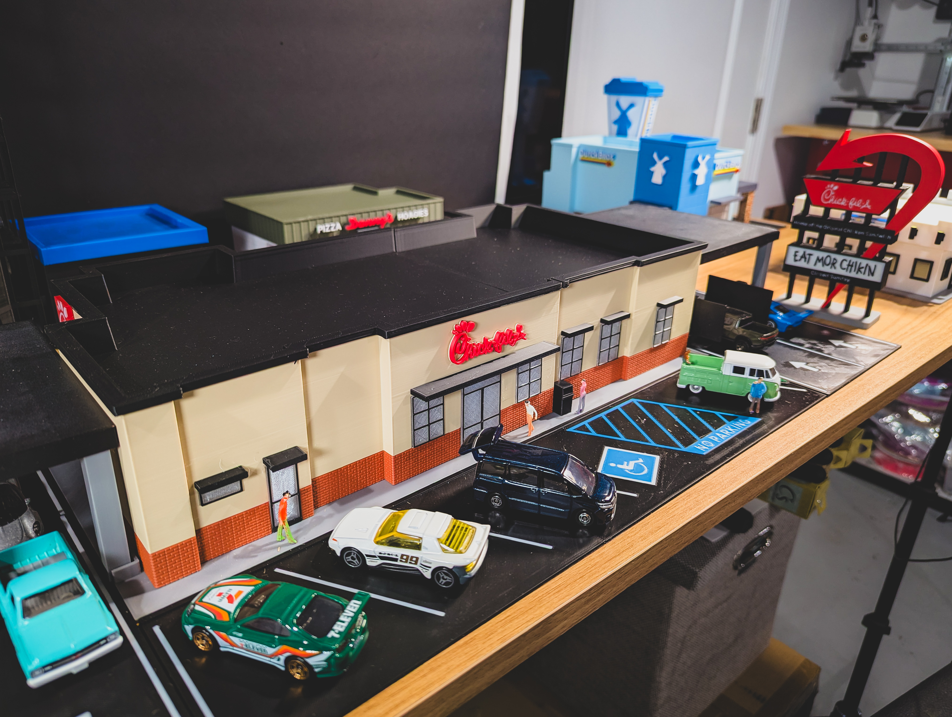Chick-fil-A Model Set - 1:64 Scale Diorama — thumbnail 15