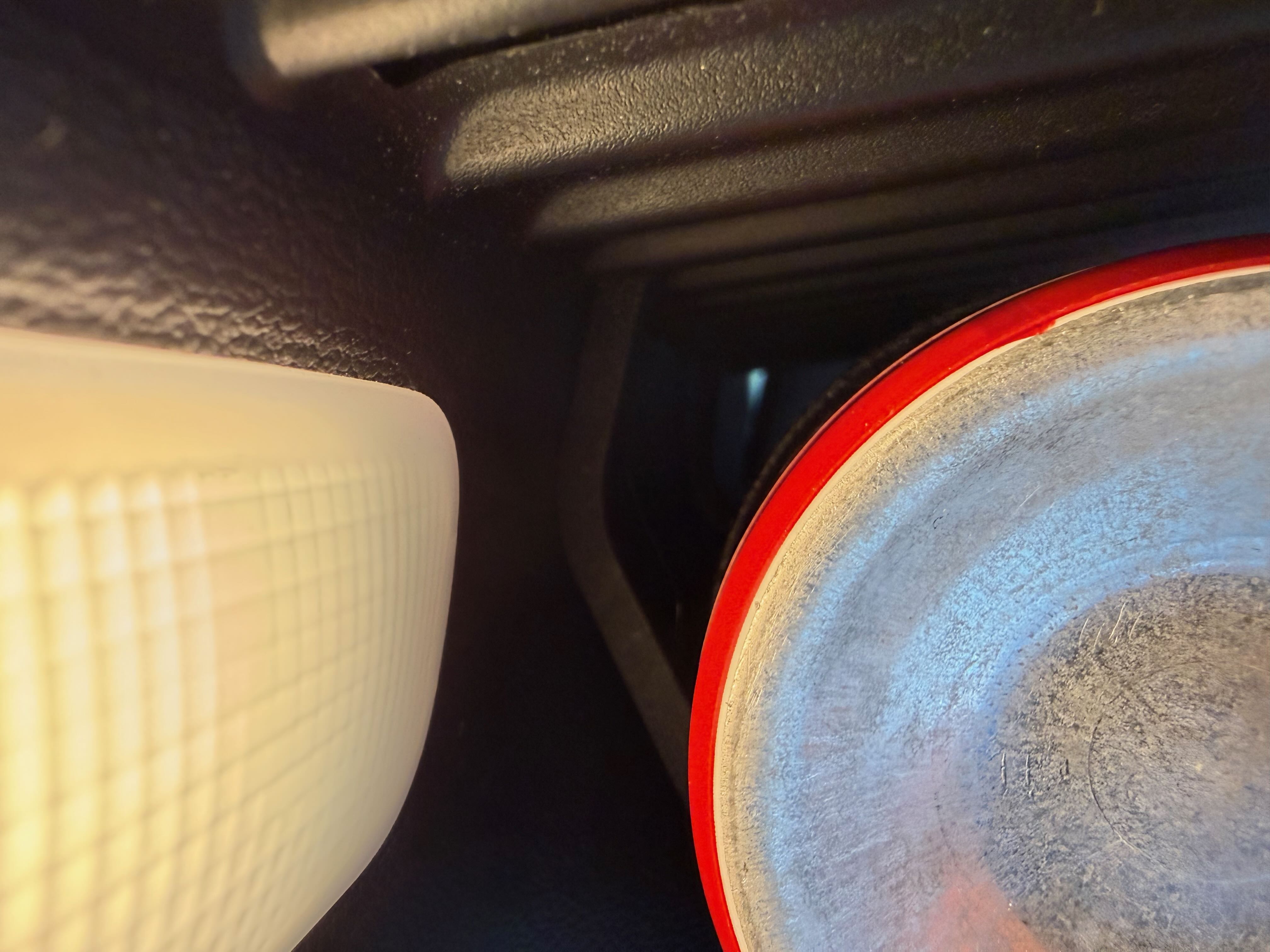 Fire extinguisher hook — miniatura 2