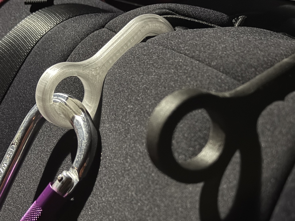 Headrest 13.8mm Hanger Loop