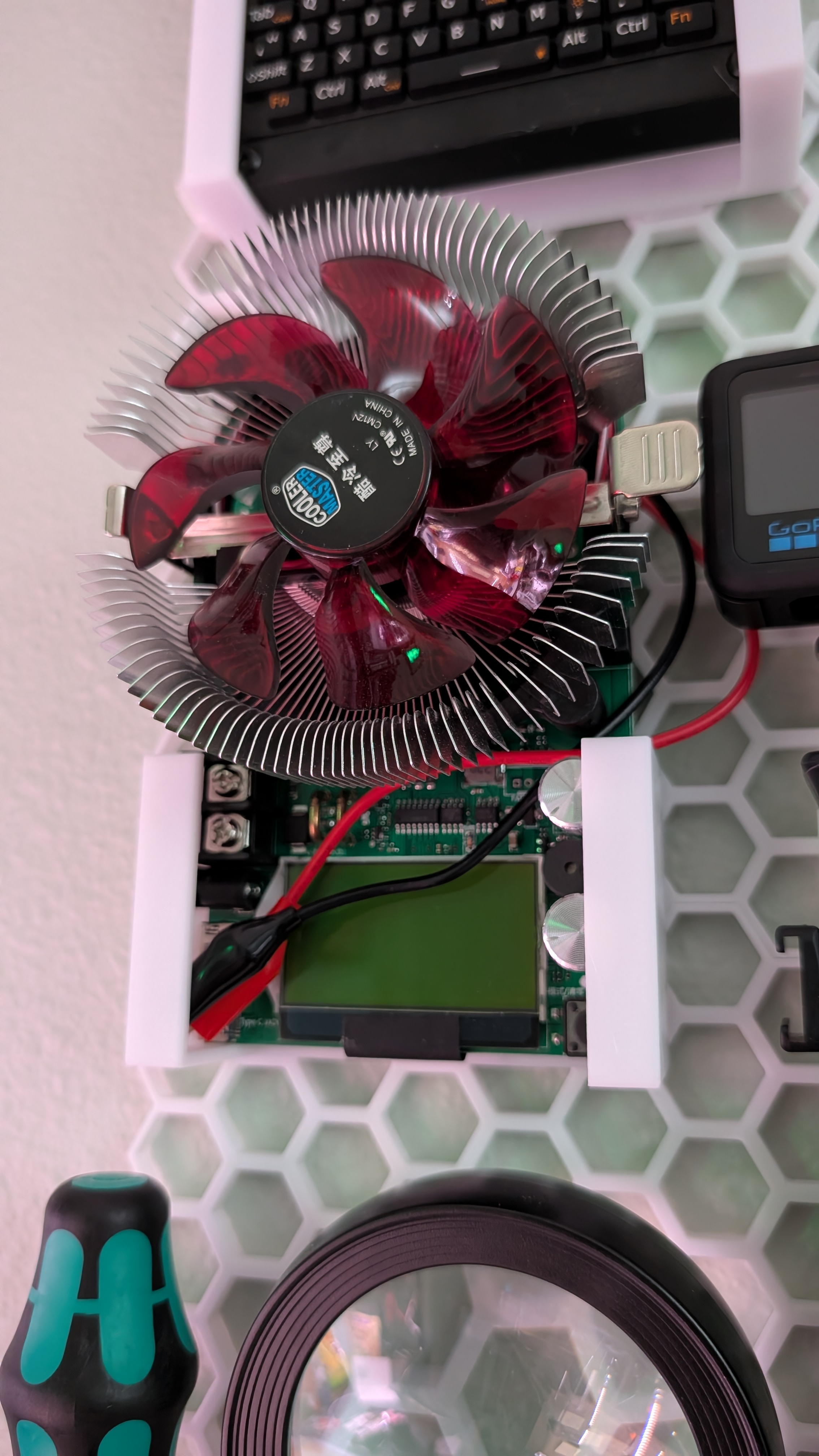 HSW MakerHawk electronic load tester