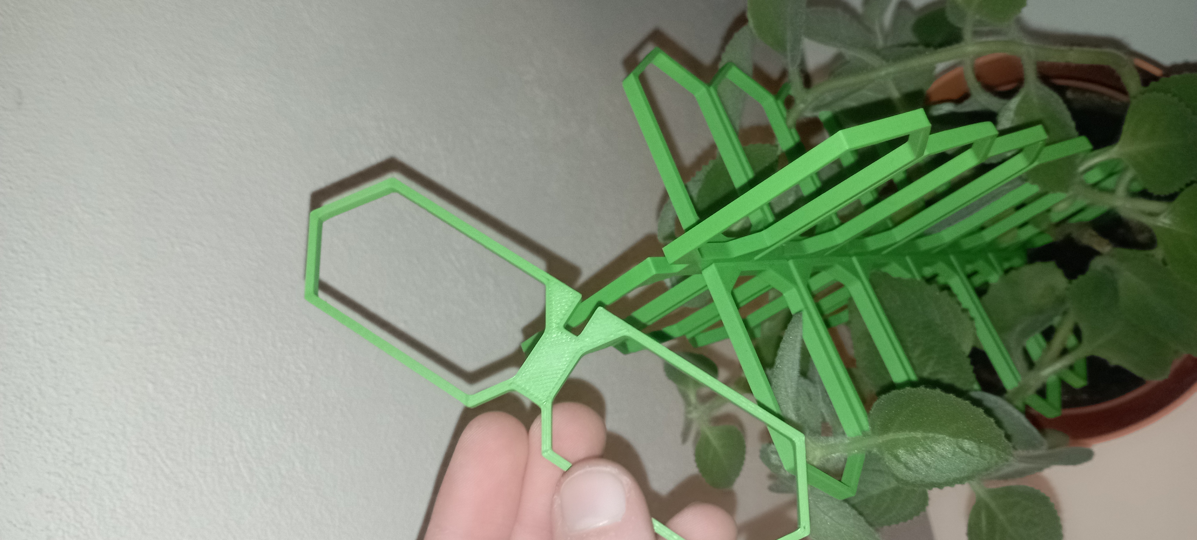 Miniatura 2 do modelo 3D Stackable plant supports