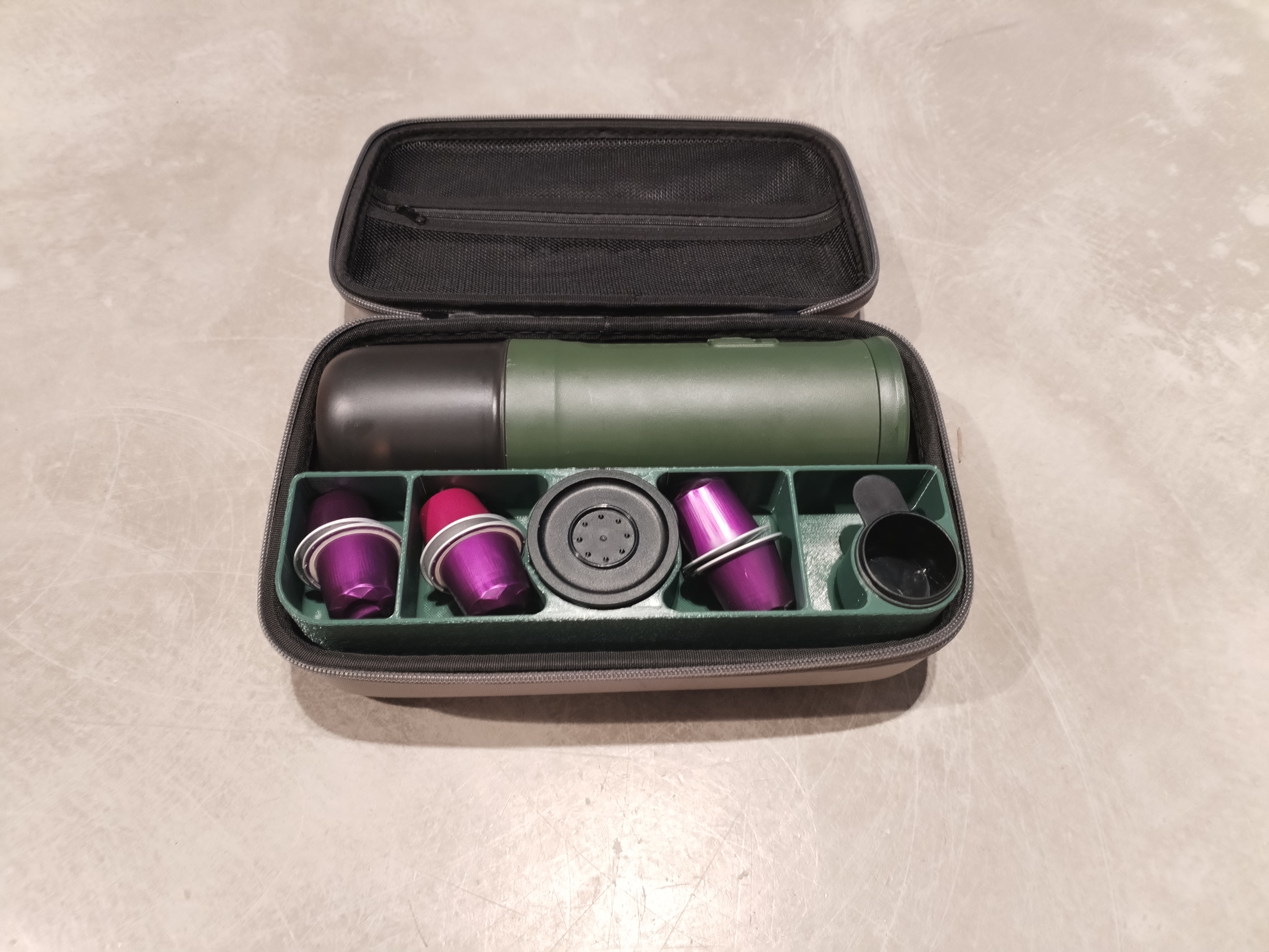 Outin Nano case organizer