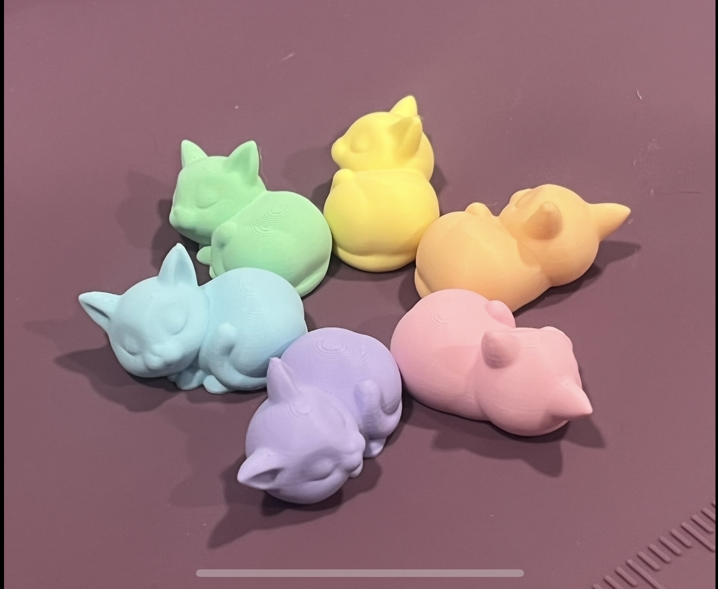 Sleeping cat (no supports)