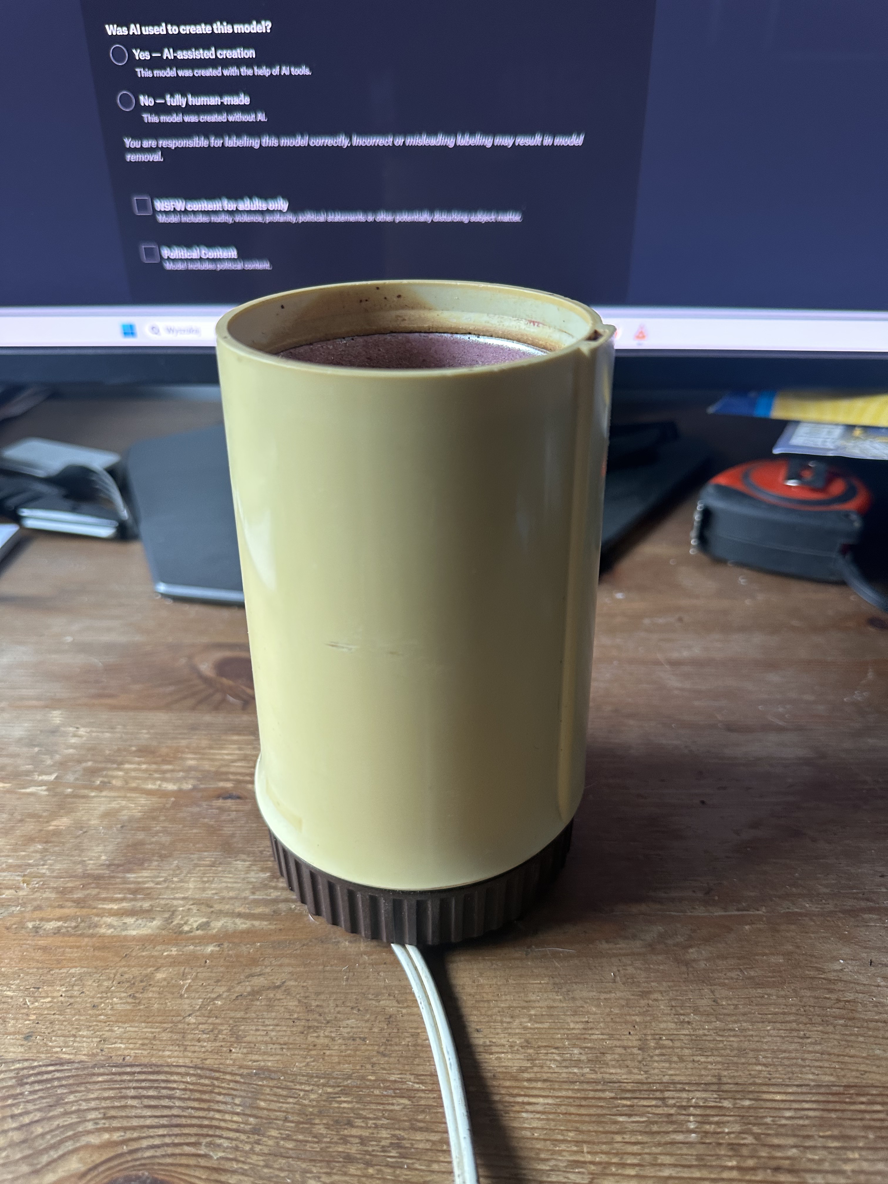 Coffee grinder lid — thumbnail 7