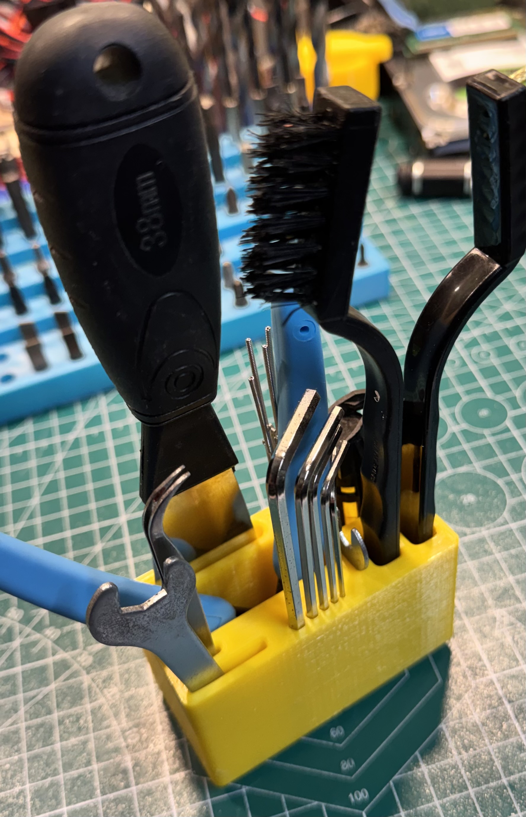 Gridfinity 2x1 Ender 3 Toolkit