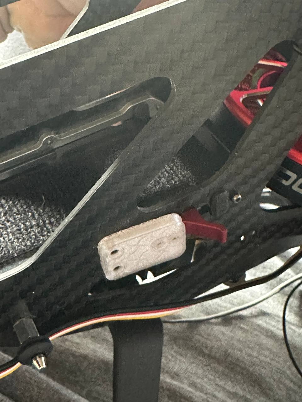 Goosky RS4 battery retention clip
