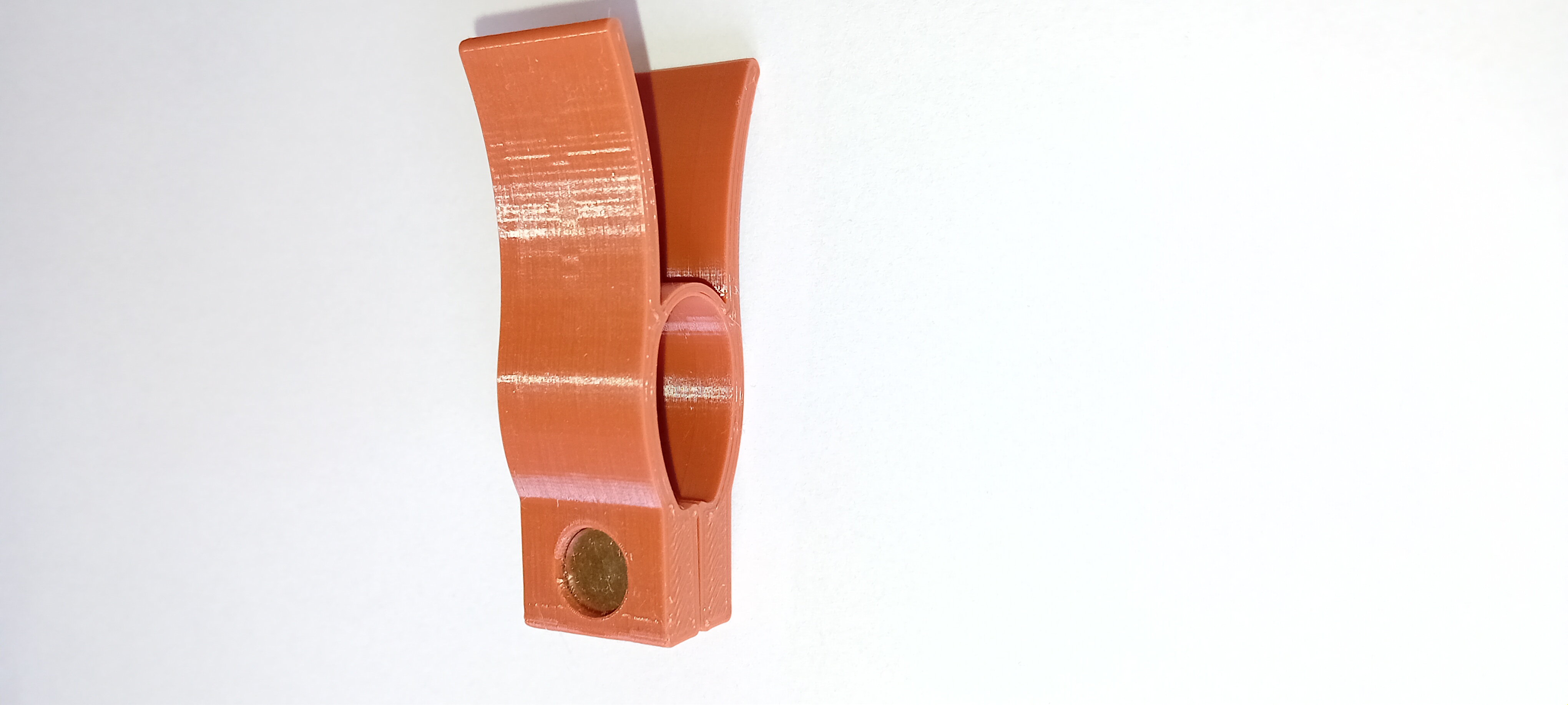 Klip s magnety