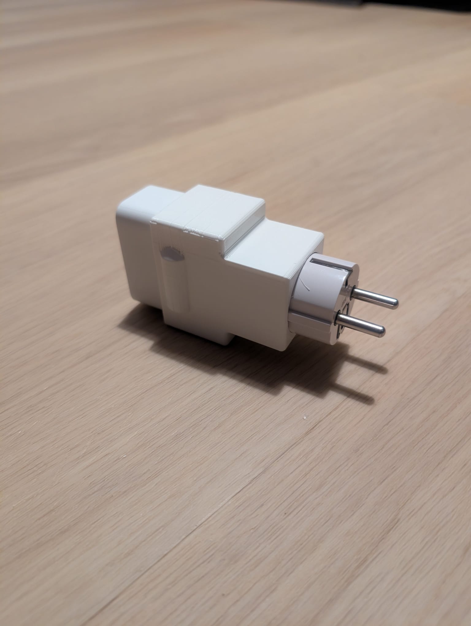 Oneplus 120w CN to EU power adapter holder