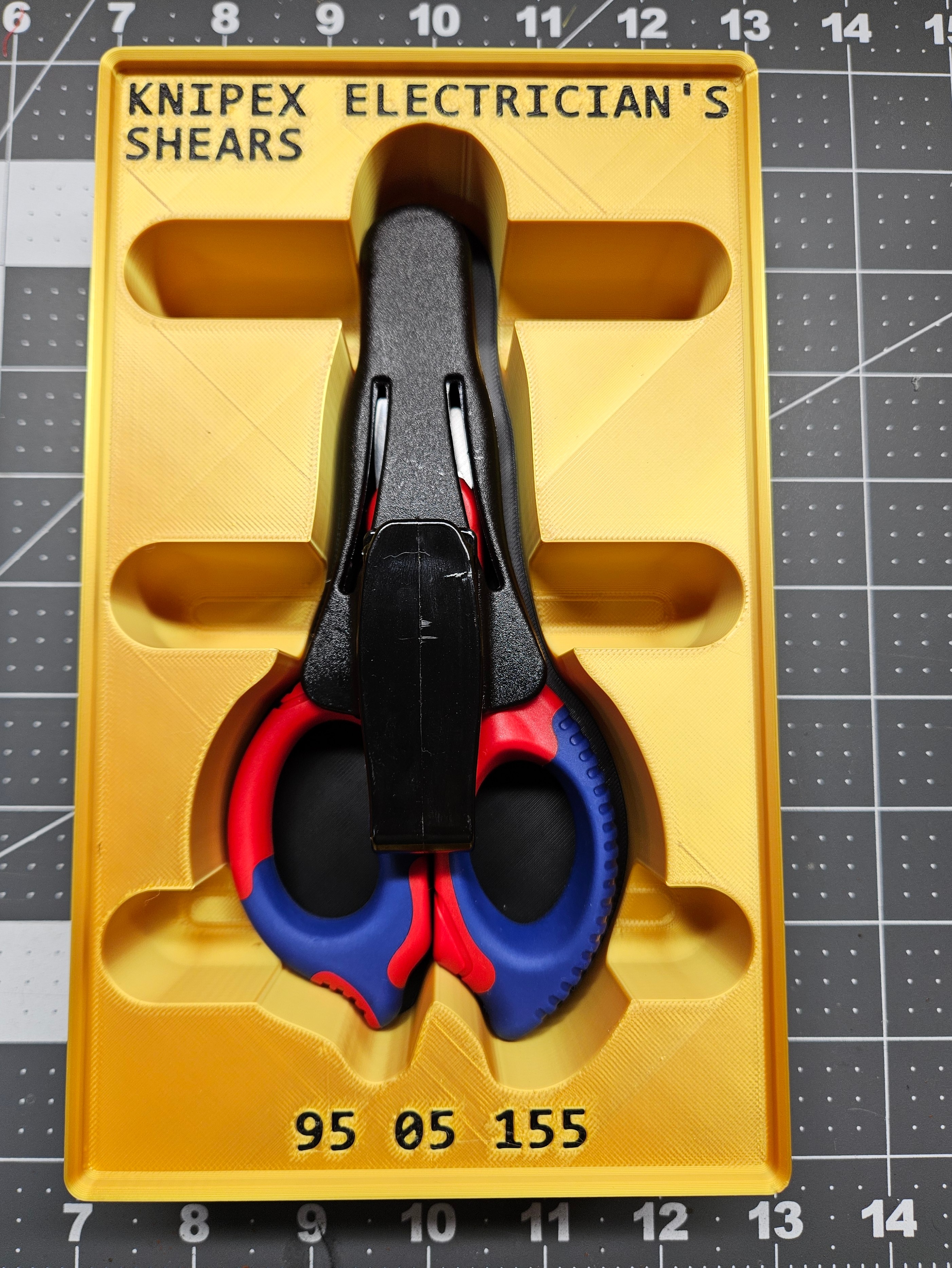 Knipex Electrician's Shears 95 05 155 Gridfinity 3D model by Reem88