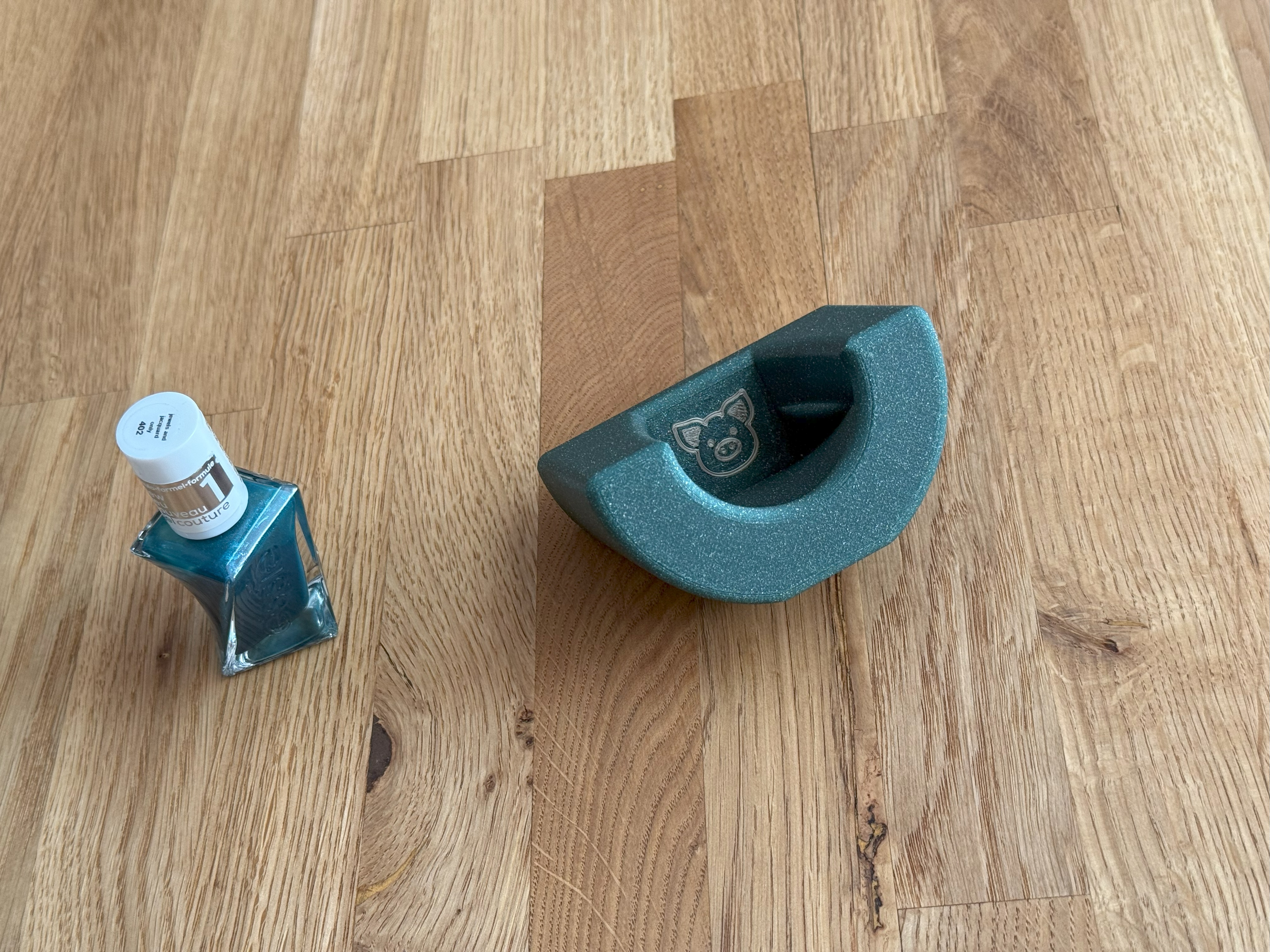Nail Varnish / Polish Holder