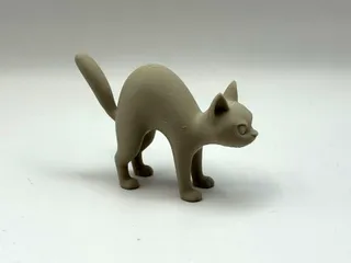 Simple Arching Cat Figurine