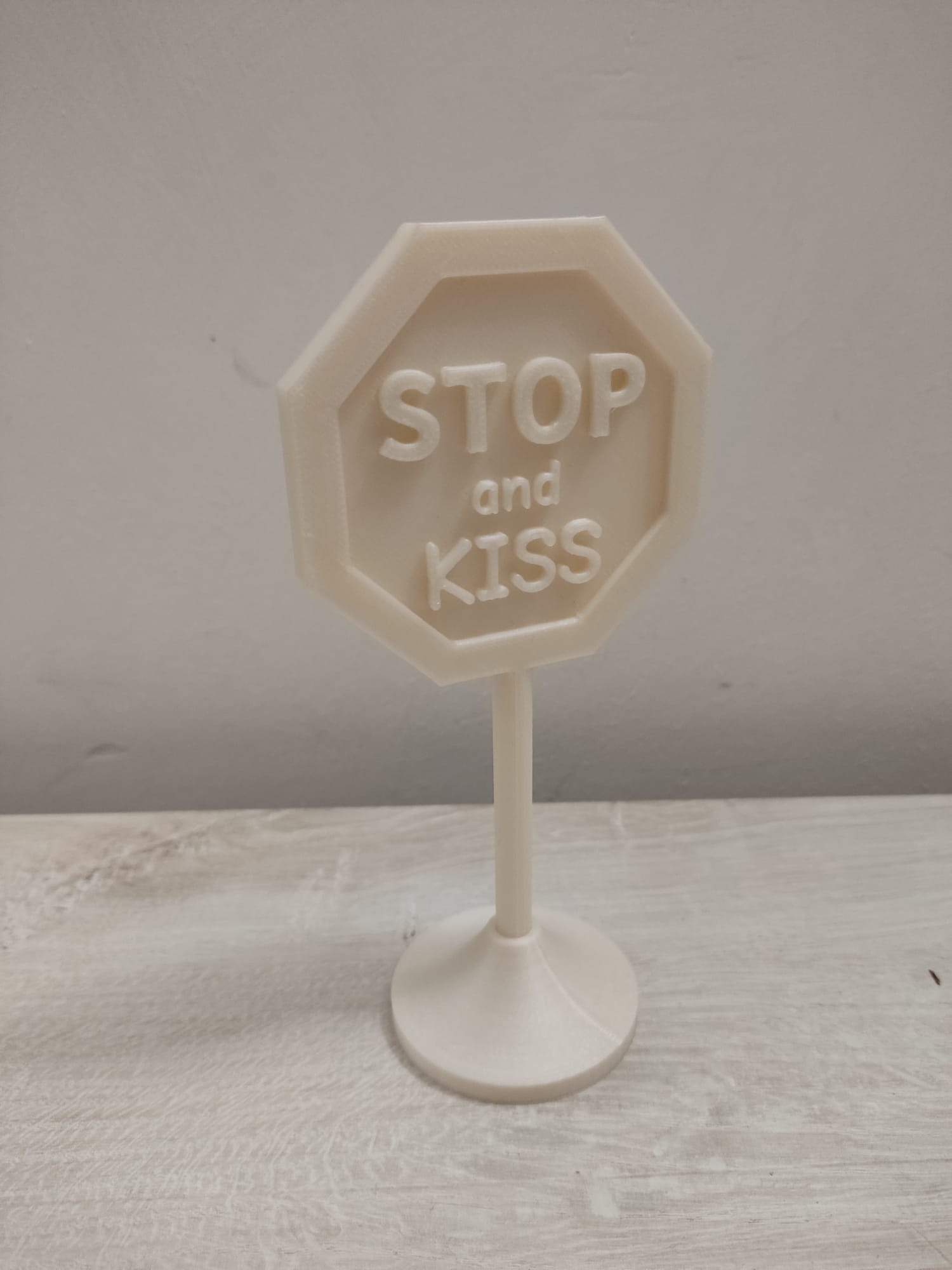 Stop and Kiss Sign