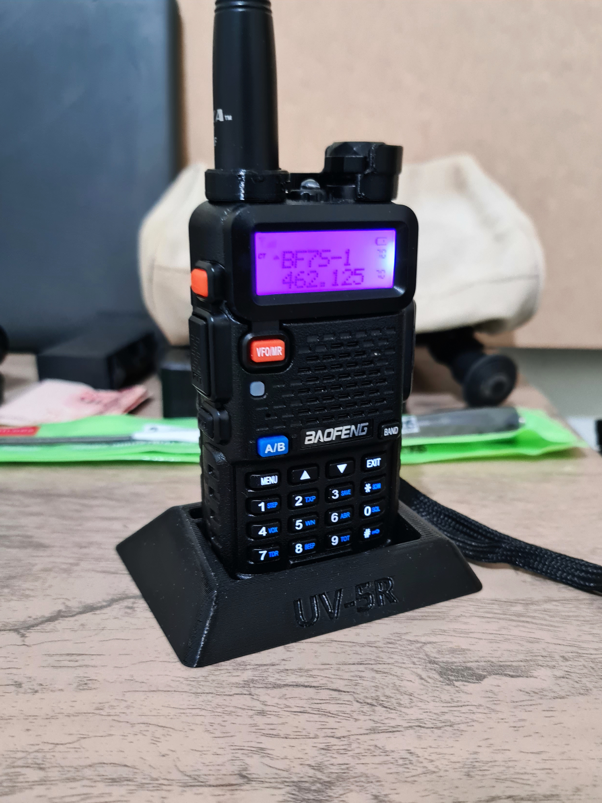 Baofeng UV5R UV-5R Radio Stand