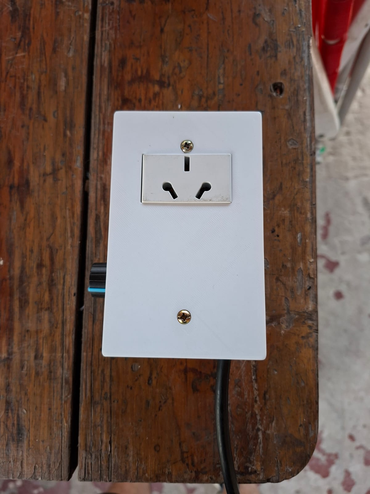 Voltage regulator housing