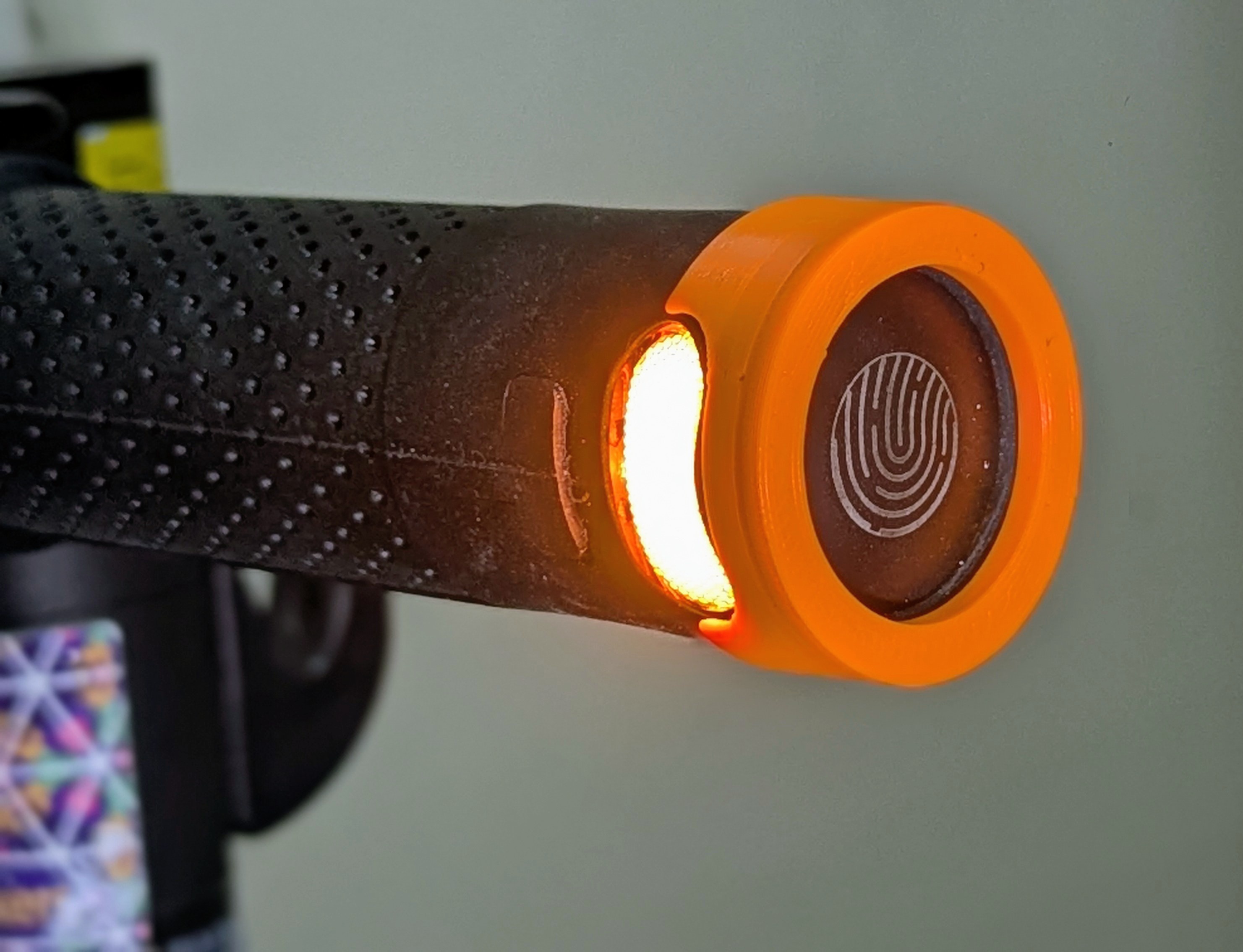 Scooter Handle Turn Signal Retrofit - Button Protector